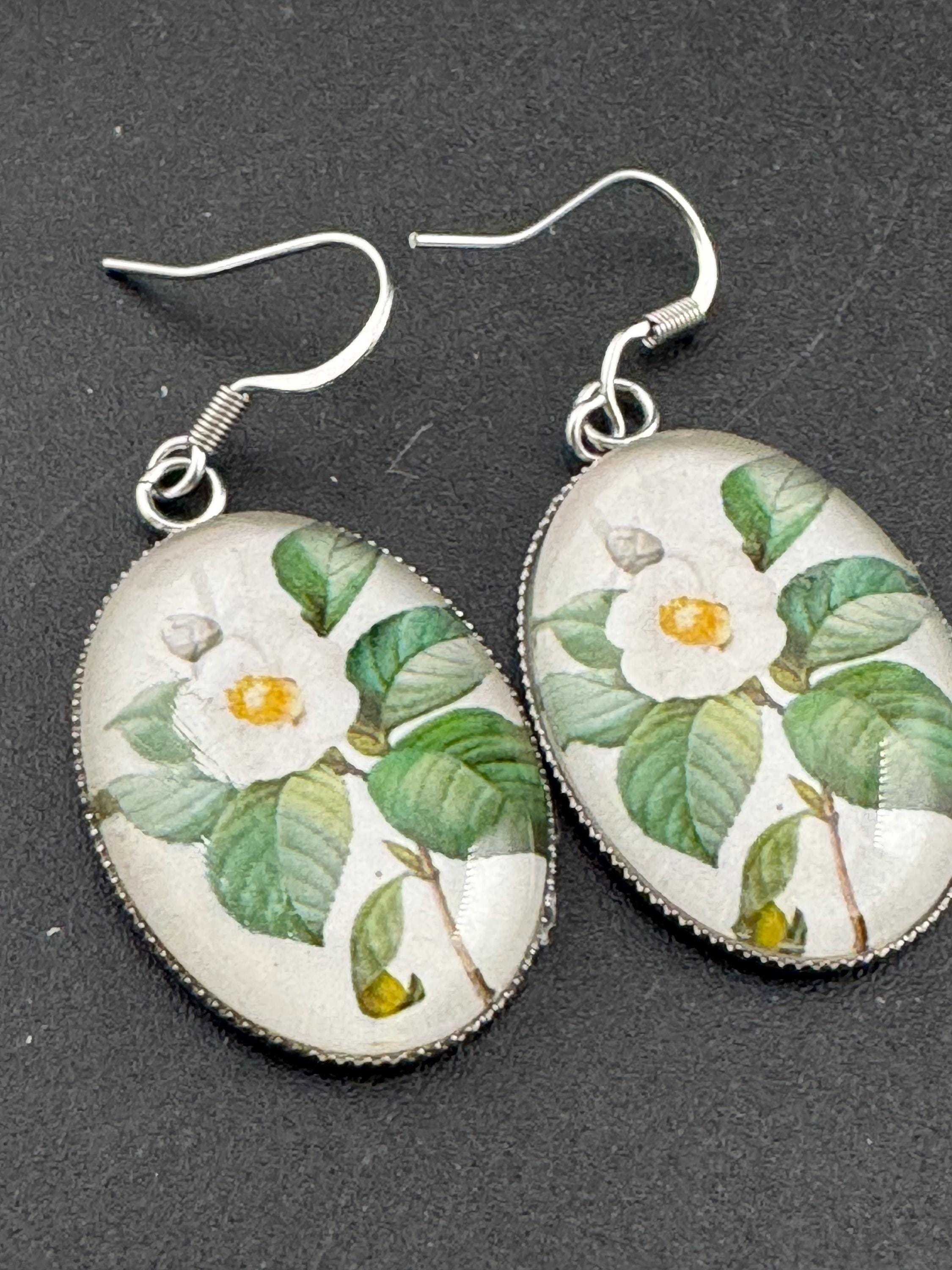 White garden flowers handmade oval glass cabochon earrings, stainless steel, non tarnish earwires and fittings, ideal spring summer