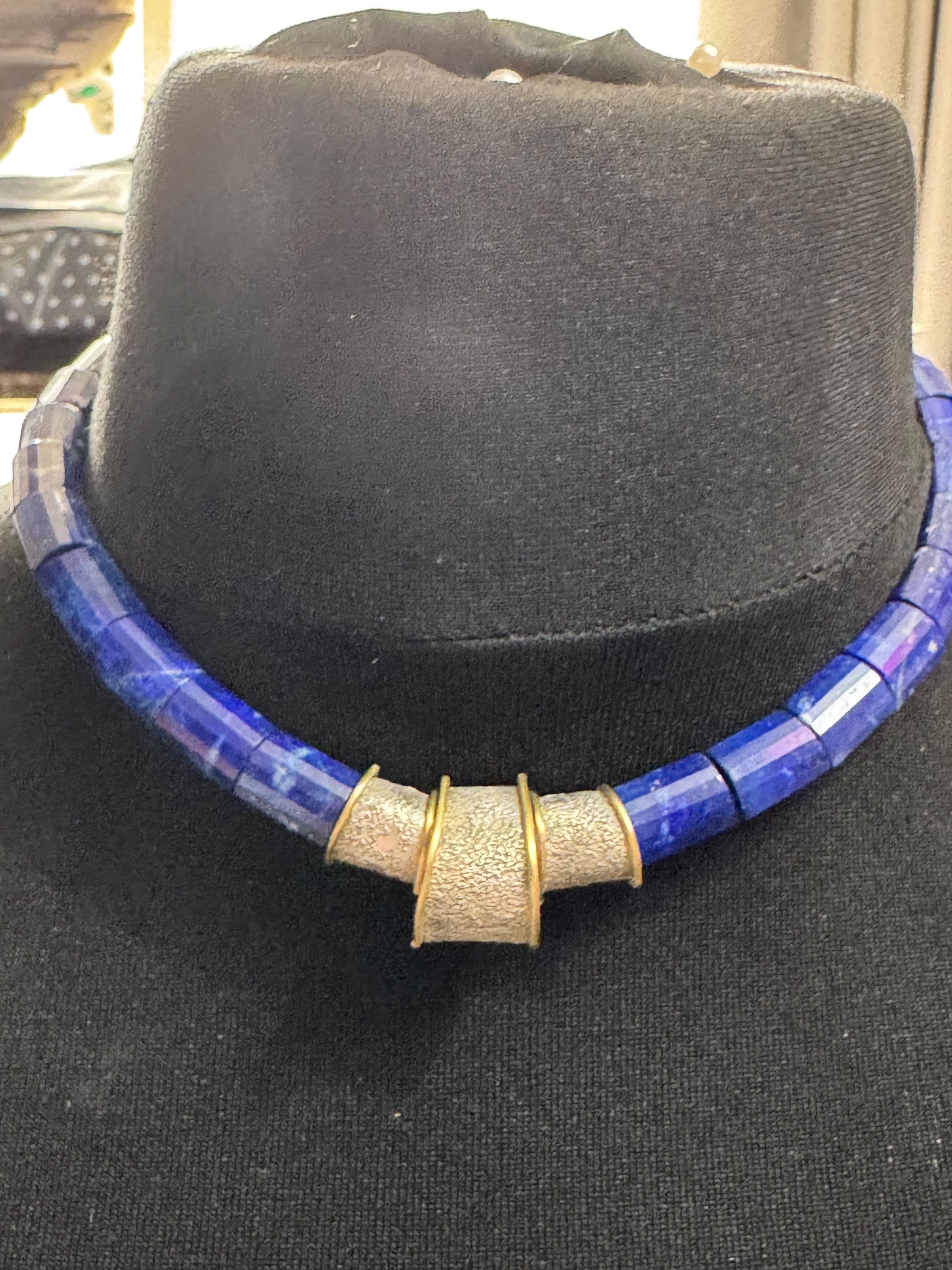 vintage gold and silver tone blue natural gemstone lapis lazuli beaded collar necklace 43cm