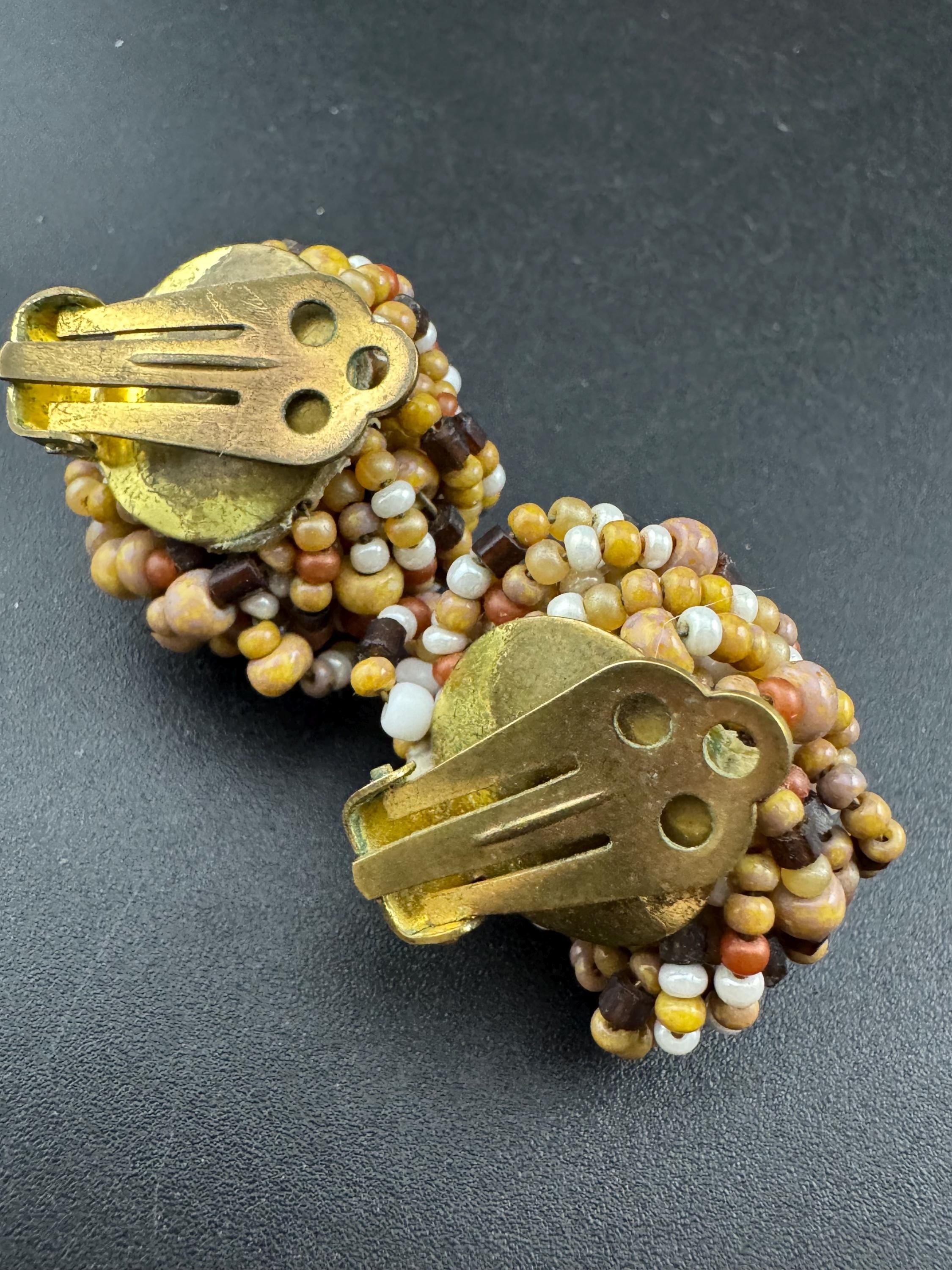 Vintage Funky Taupe pearl Brown  seed beaded KNOT Cluster Clip On turban Earrings