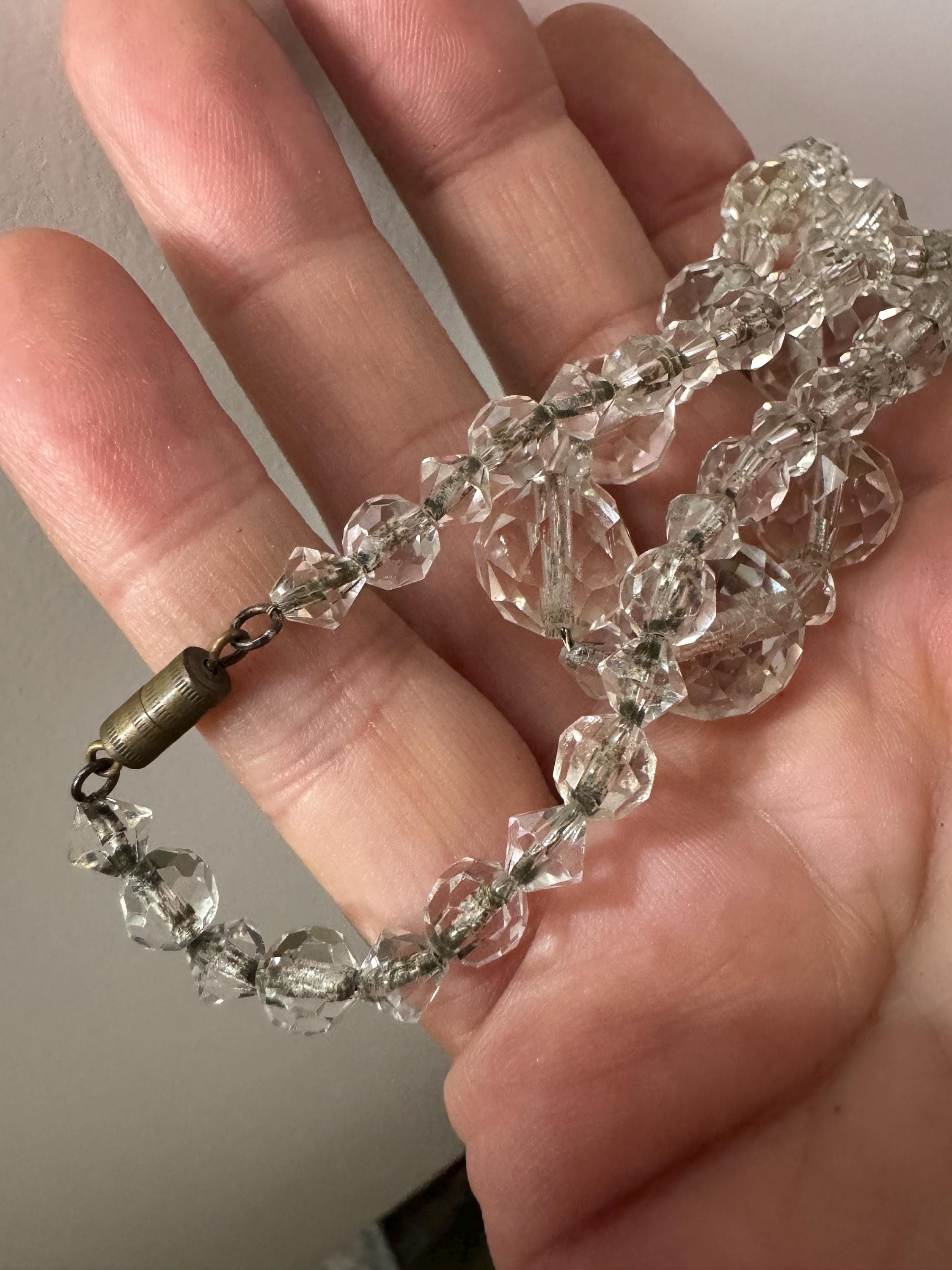 Vintage faceted clear crystal round beaded necklace 43cm art deco