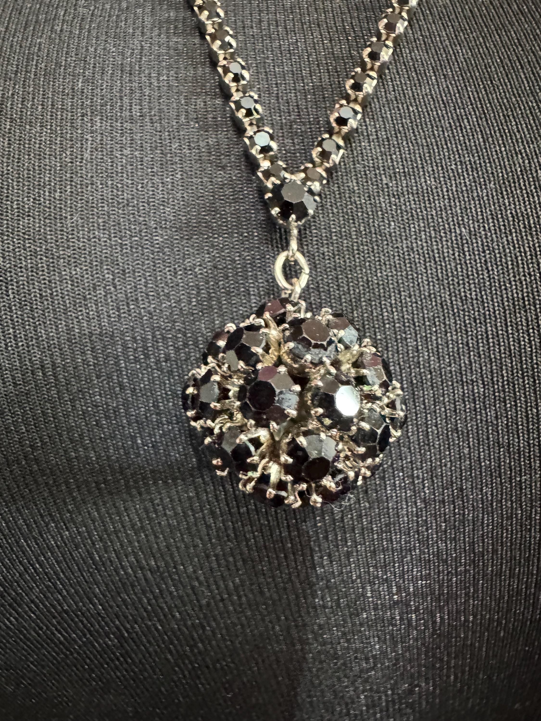 Vintage black glass diamanté rhinestone long ball pendant layering necklace 75cm