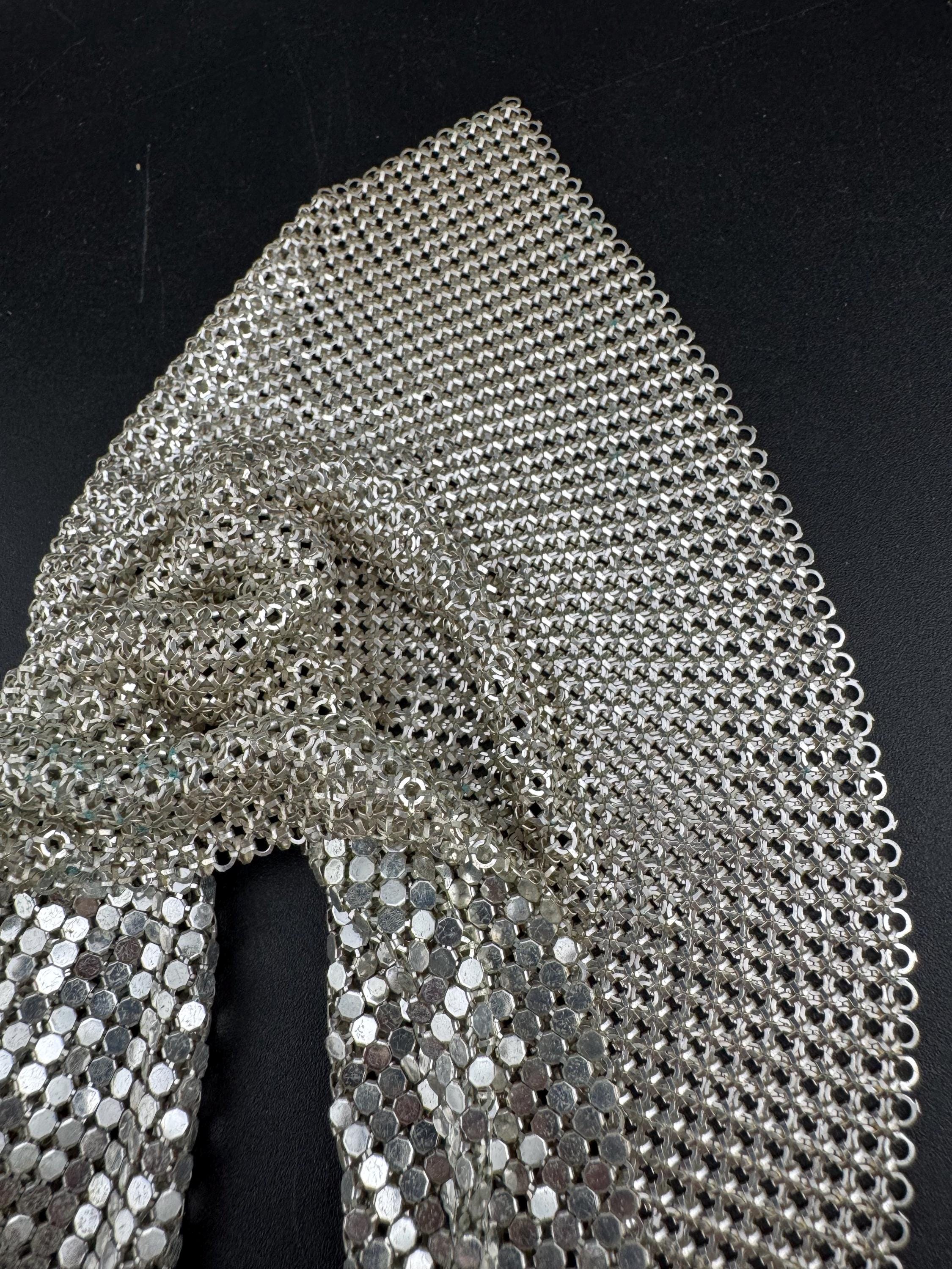 Signed whiting and Davis vintage silver plated mesh choker bib necklace