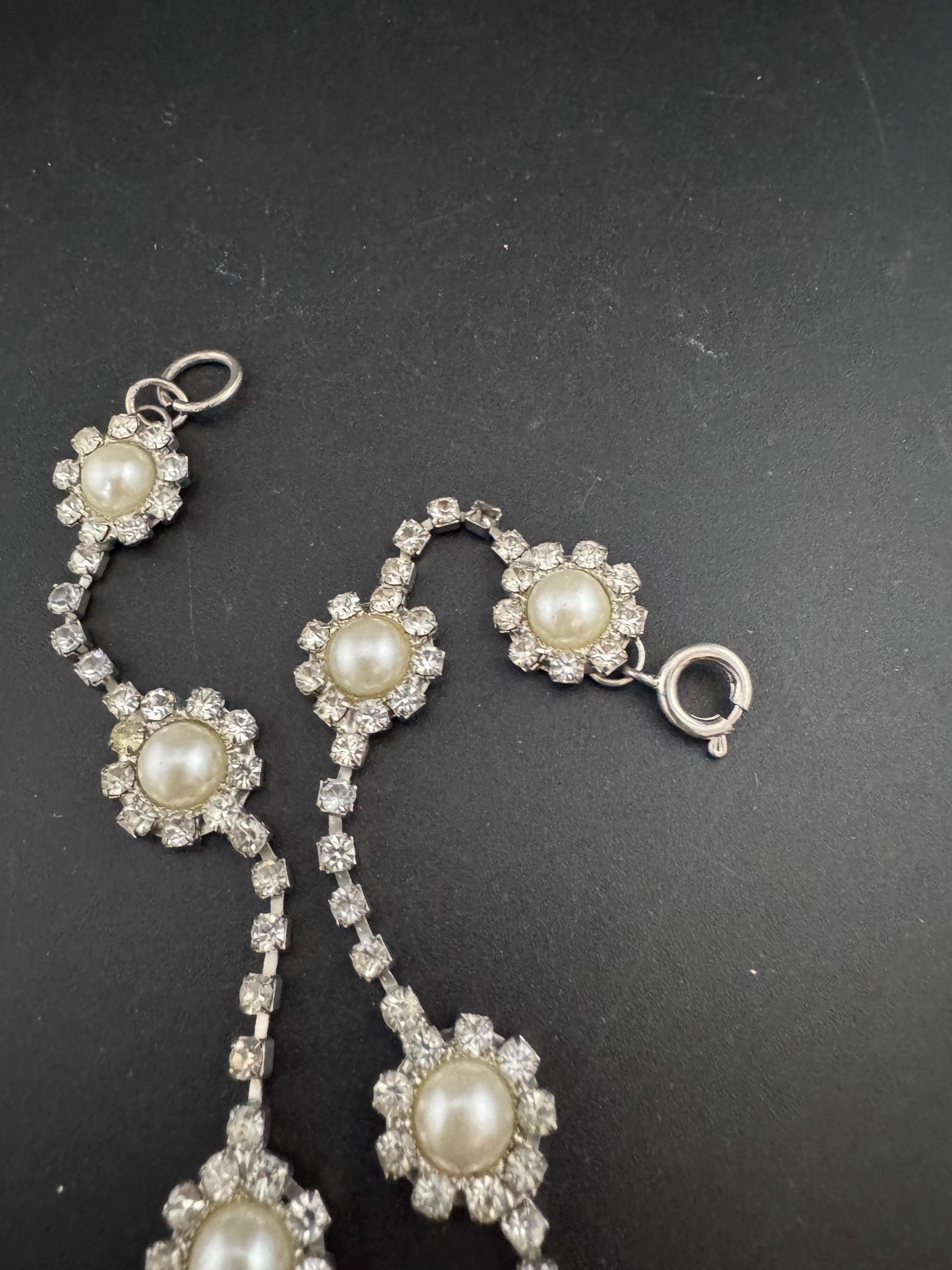 Retro cream faux Pearl lightweght diamanté Necklace single strand