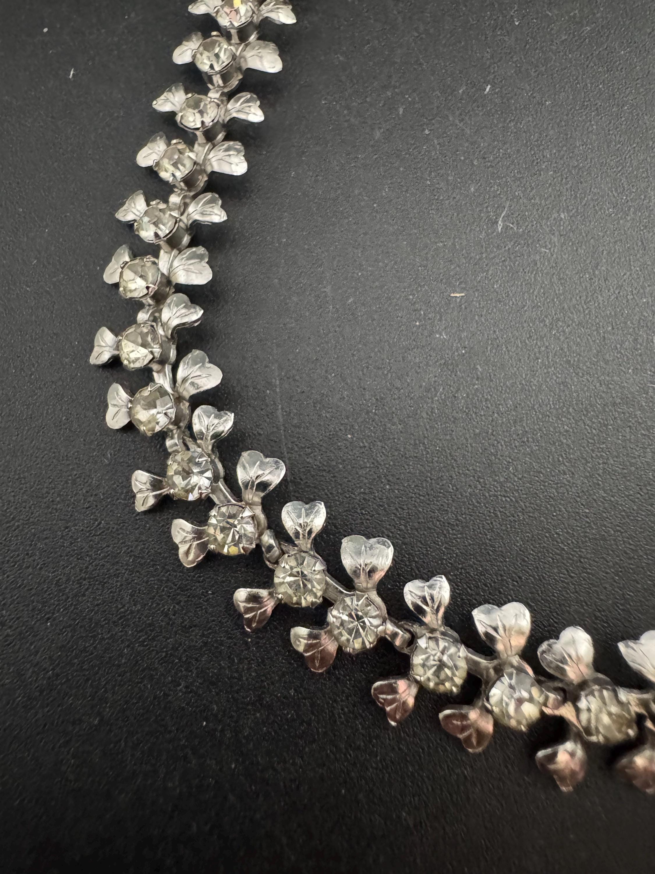 Dainty sit on the neck petite 40cm vintage clear diamanté rhinestone crystal silver tone choker necklace mid century