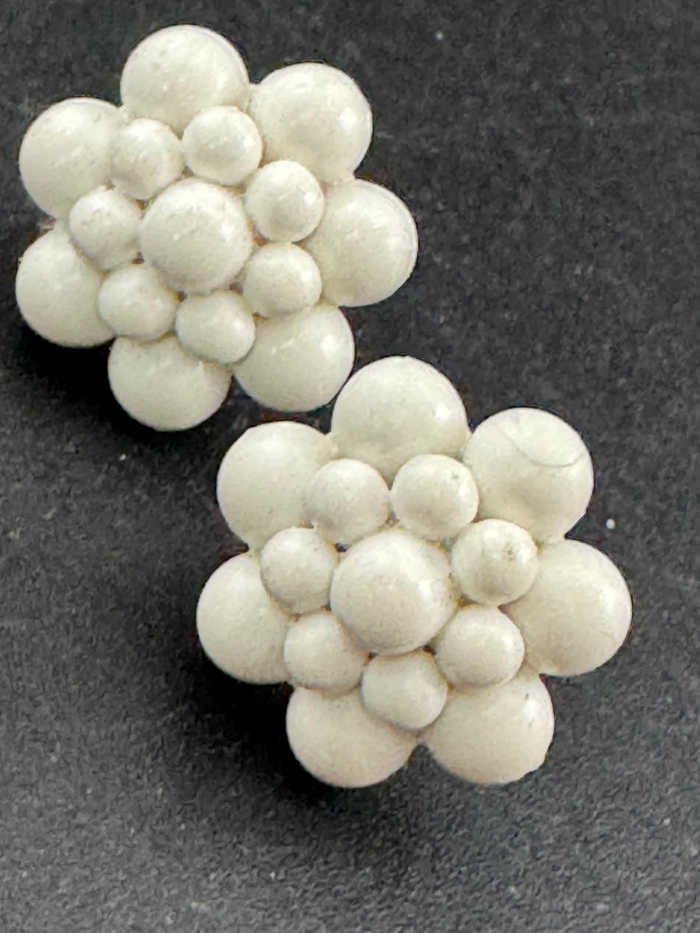 Vintage early plastic white floral screw back clip on earrings art deco