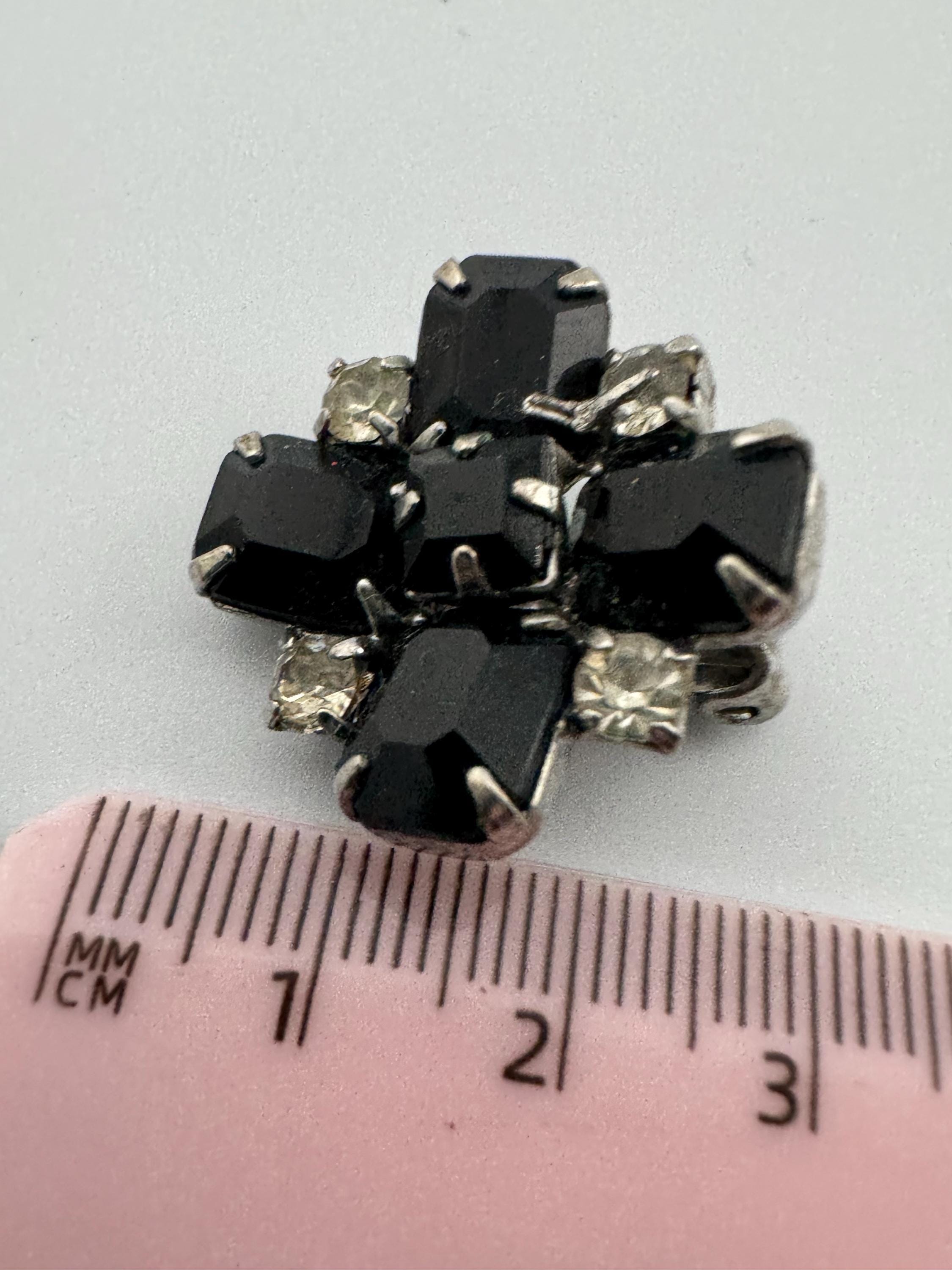 Vintage Black and clear monochrome diamanté square rhinestone Clip On Earrings studs silver tone