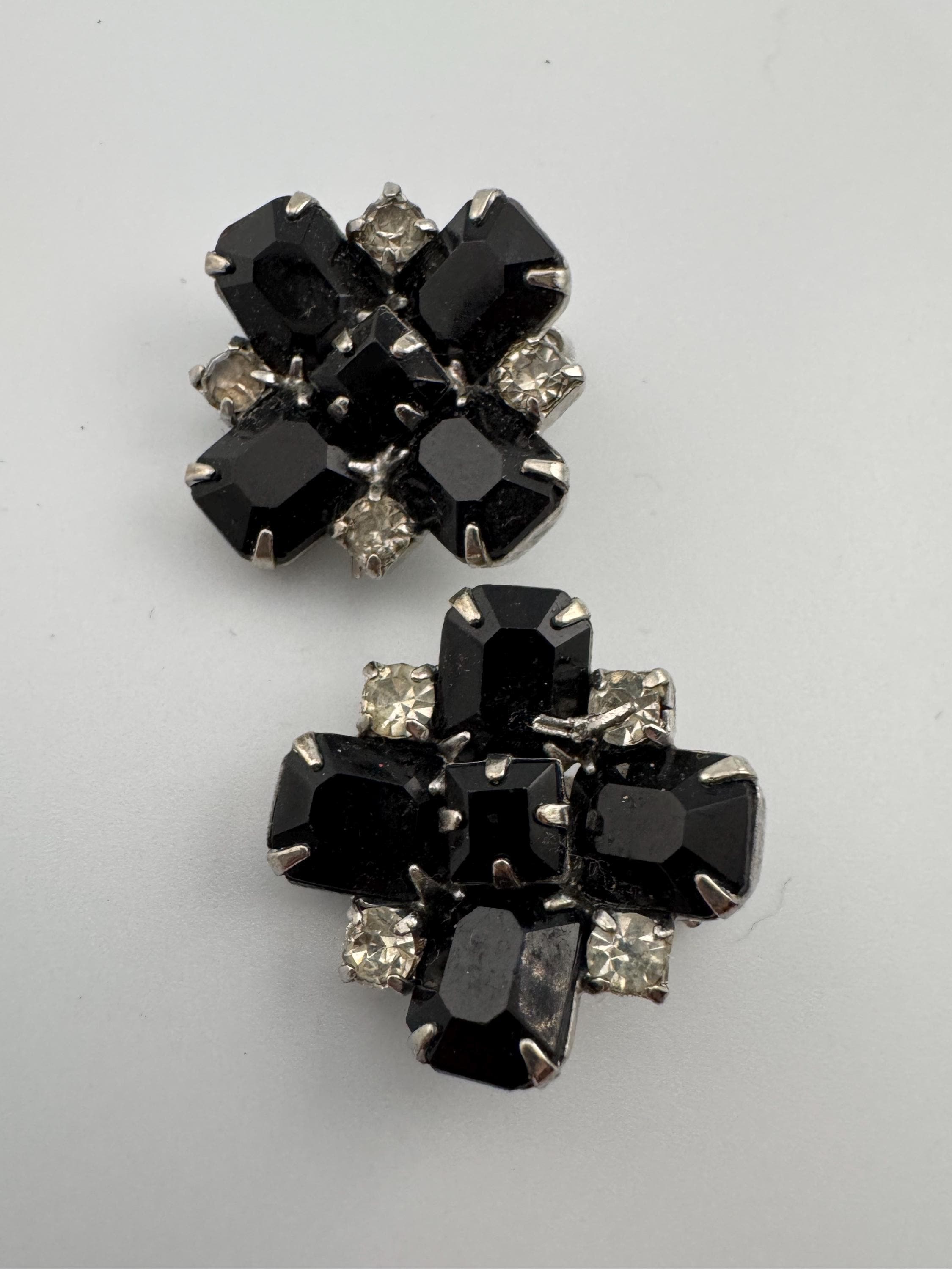 Vintage Black and clear monochrome diamanté square rhinestone Clip On Earrings studs silver tone