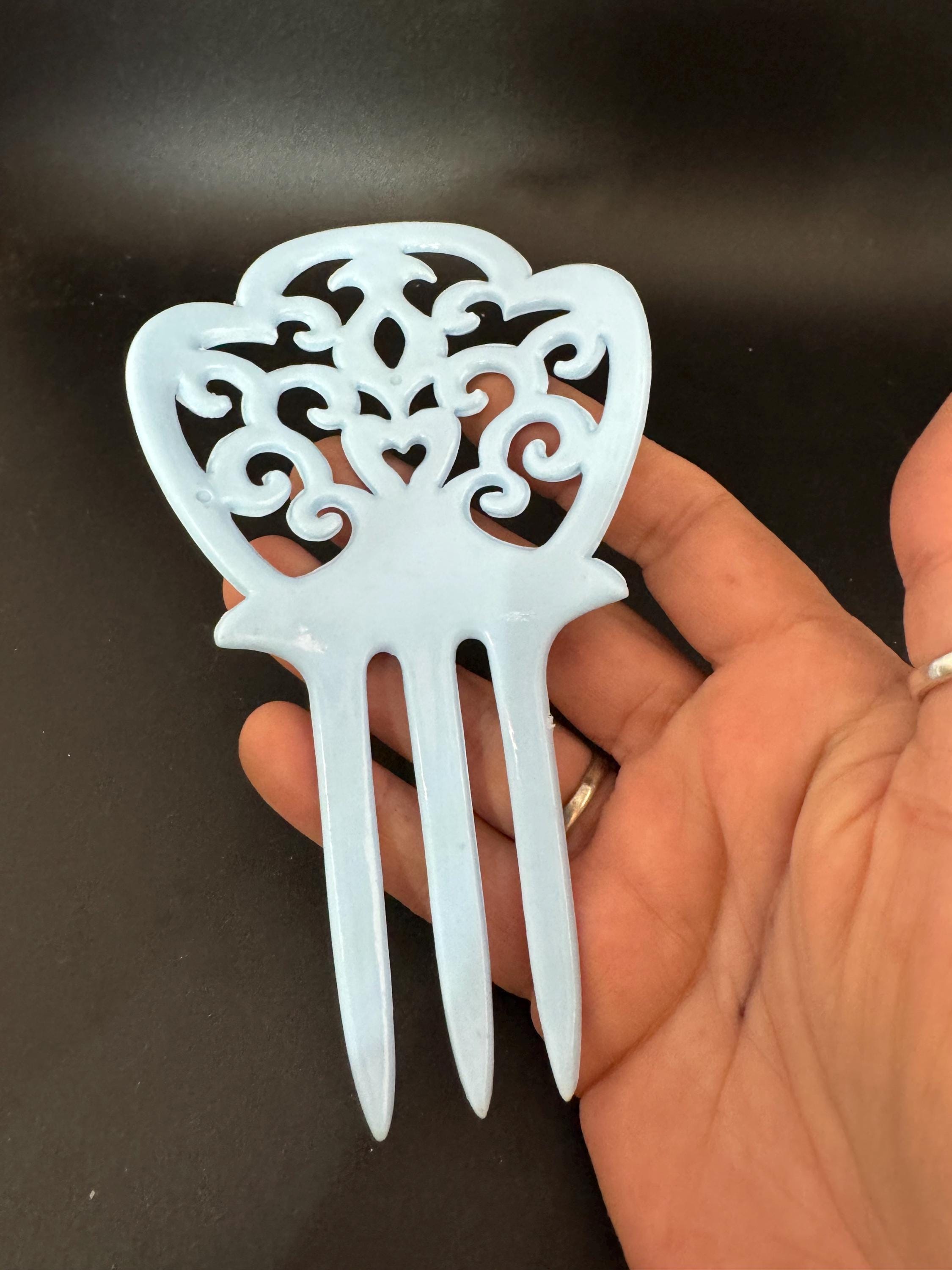 vintage ice blue BLUE openwork plastic traditional Spanish peineta hair comb, mantilla