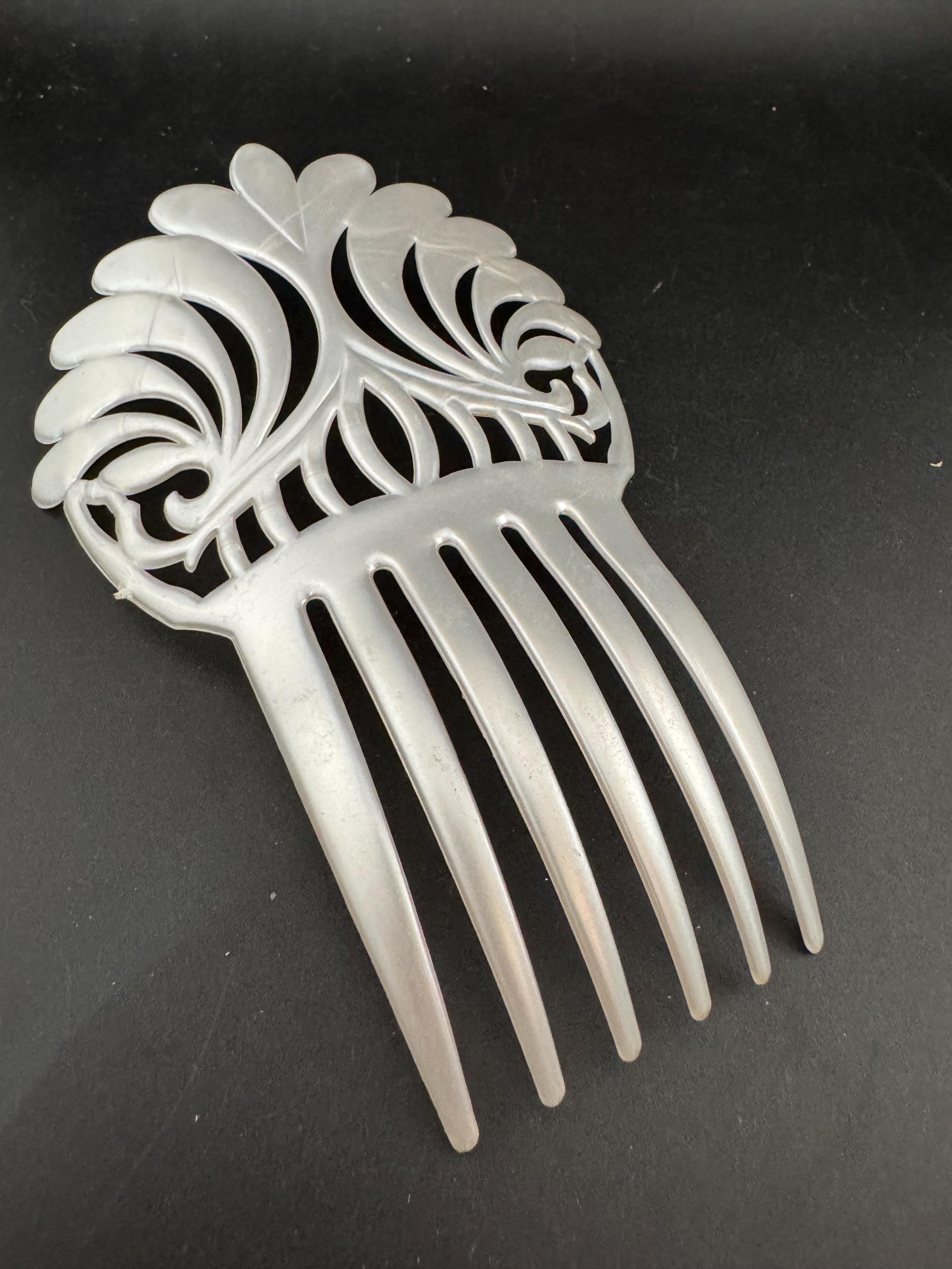 vintage large pearl white openwork plastic traditional Spanish peineta hair comb, mantilla