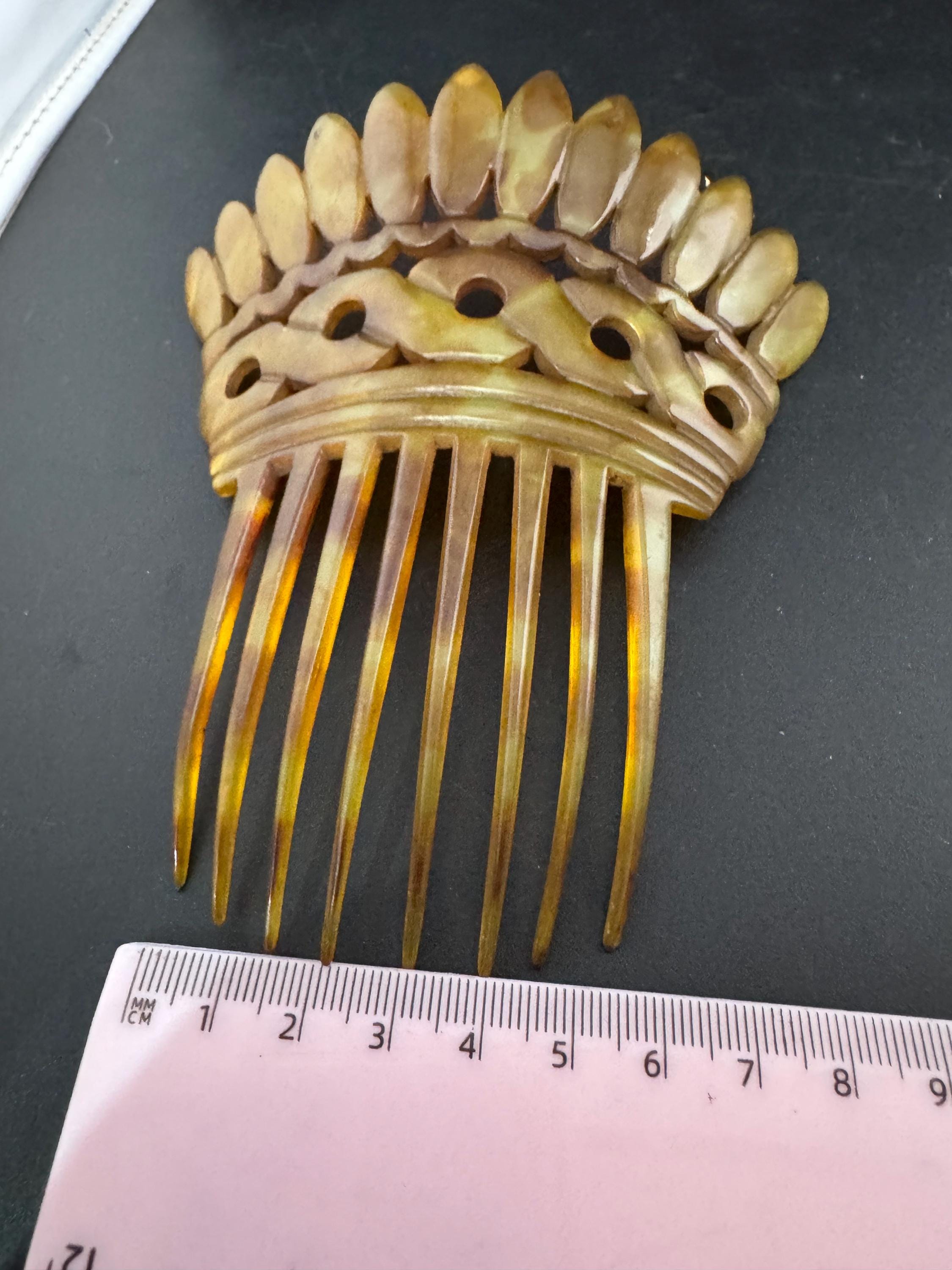 Antique Mantilla Comb Brown Faux Tortoiseshell Celluloid Cut out work Hair Slides Peineta