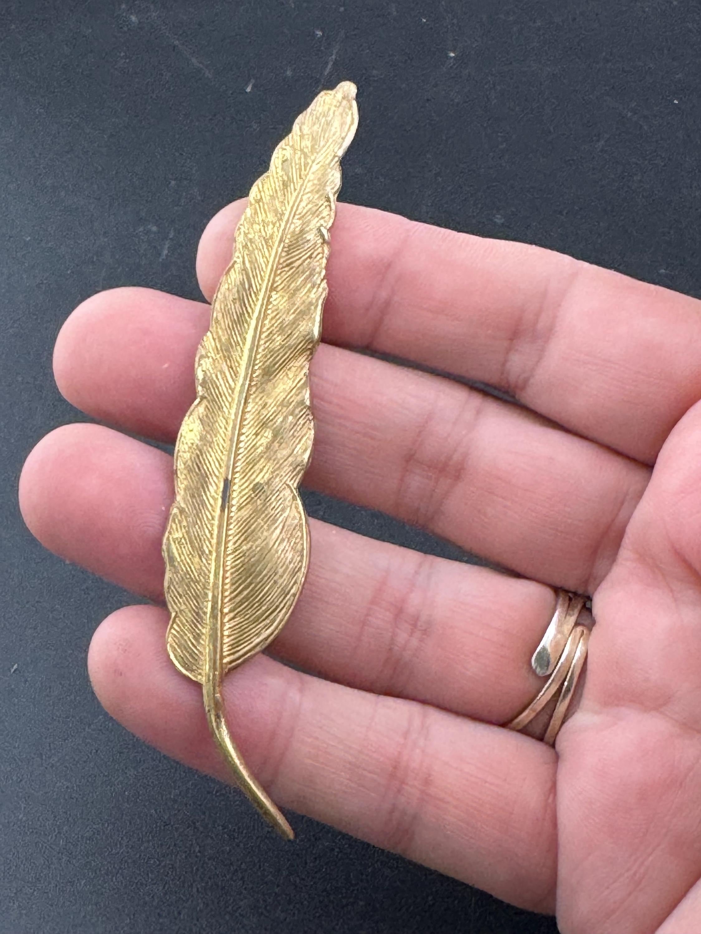 Signed Miriam Haskell vintage long 9cm modernist mid century gold tone leaf brooch