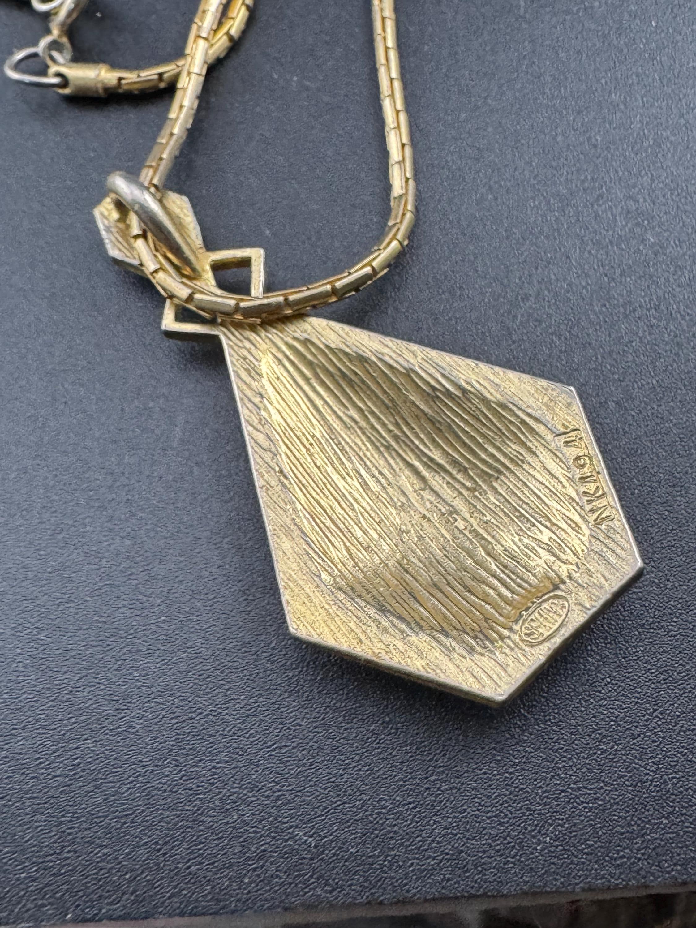 Signed Sphinx Vintage Pendant Necklace: 1970s Gold Tone Geometric Design