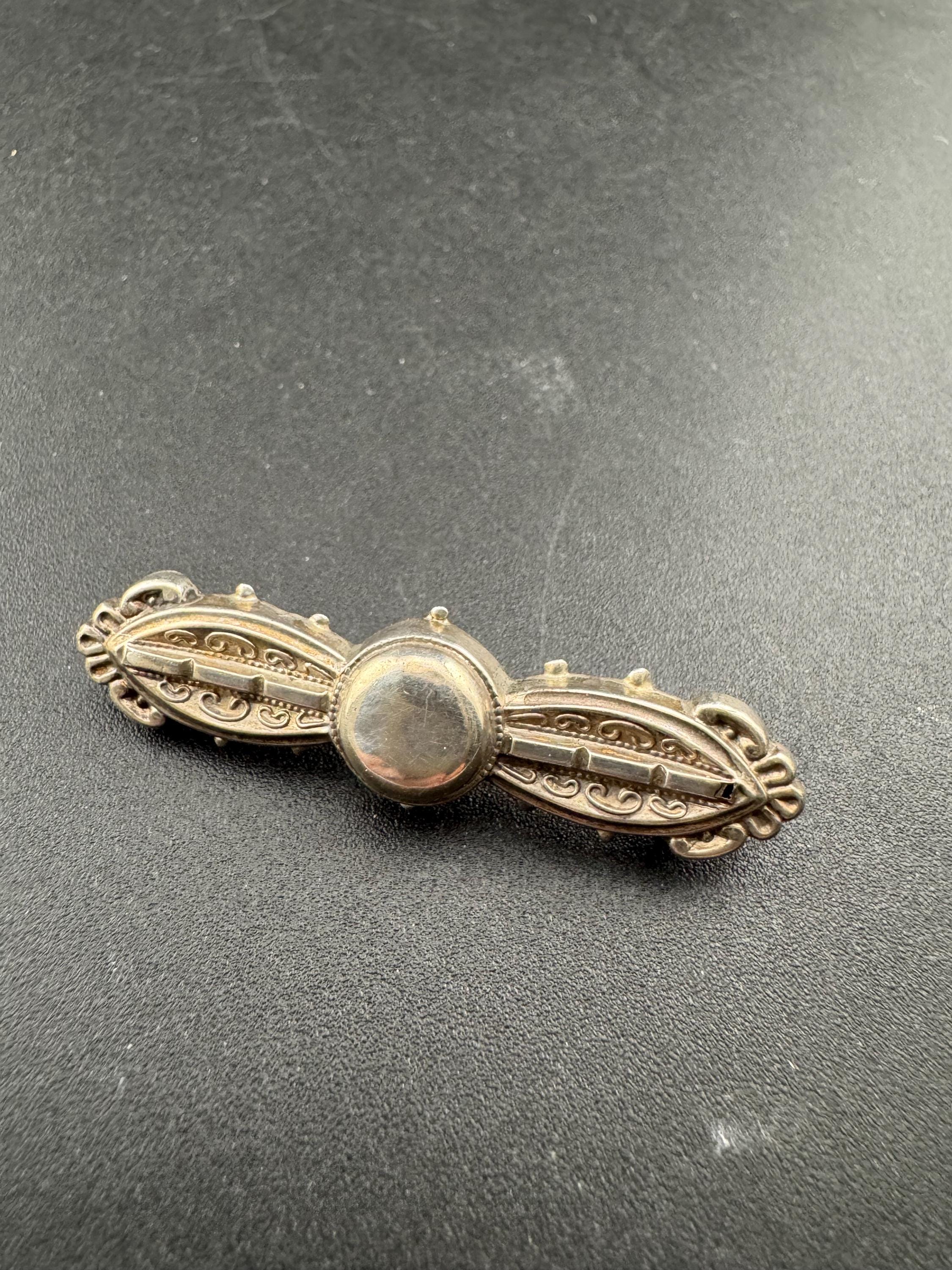 Victorian Antique aesthetic period  925 sterling silver etched bar brooch 3.2grams 4.5cm