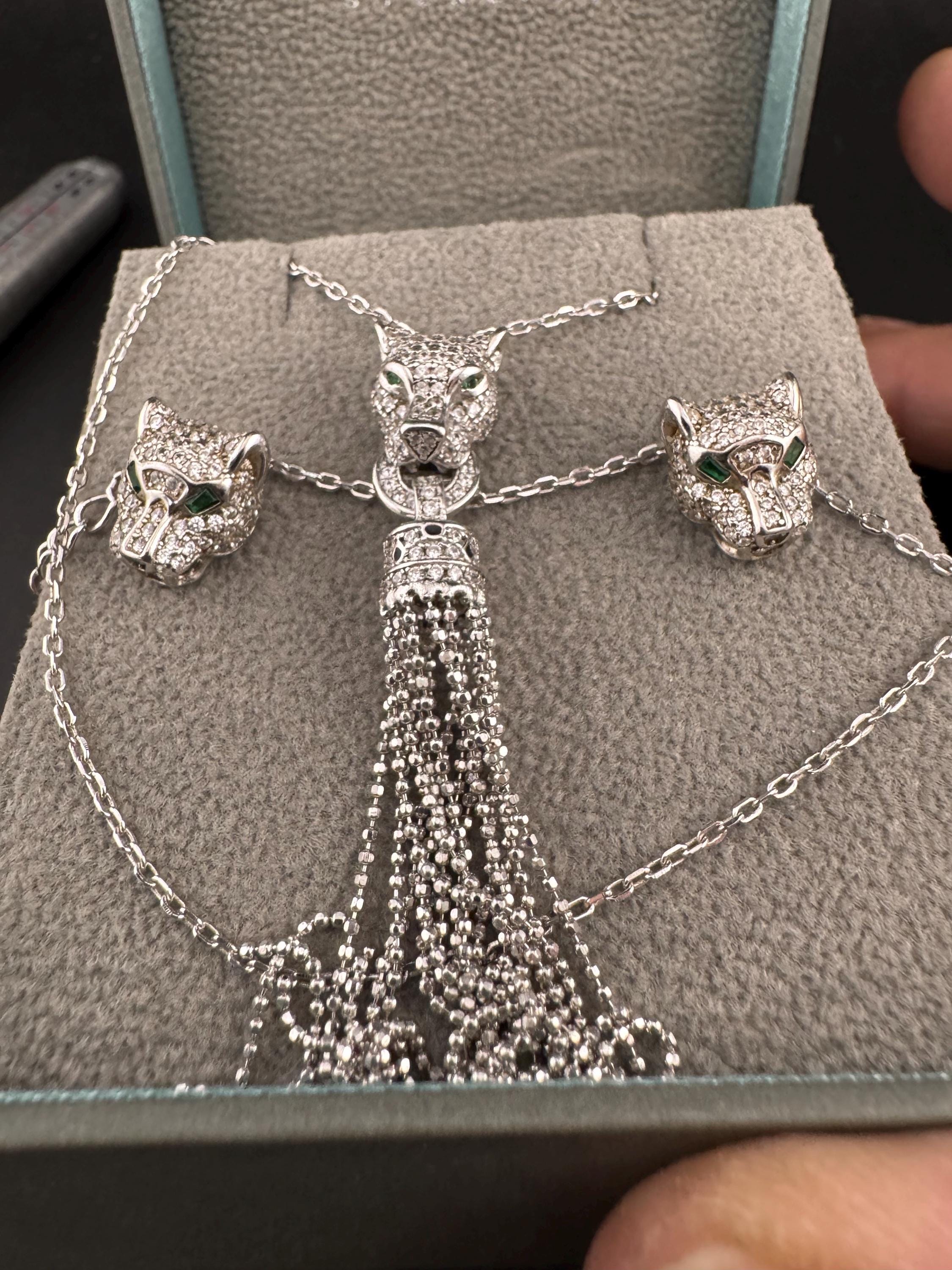 Retro diamanté big cat leopard head  925 sterling silver chain tassel necklace and stud earrings set, green and clear rhinestones