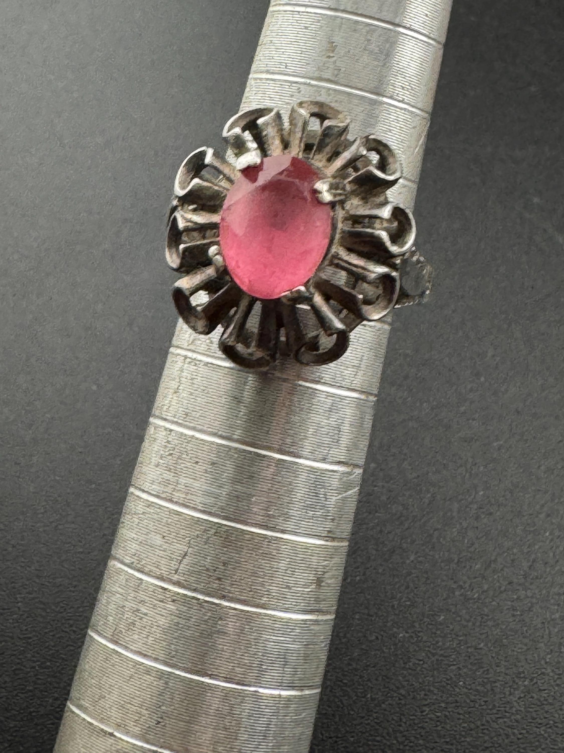 Vintage Pink Gemstone Cocktail Ring: Sterling Silver Modernist Dress Ring, UK Size J.5