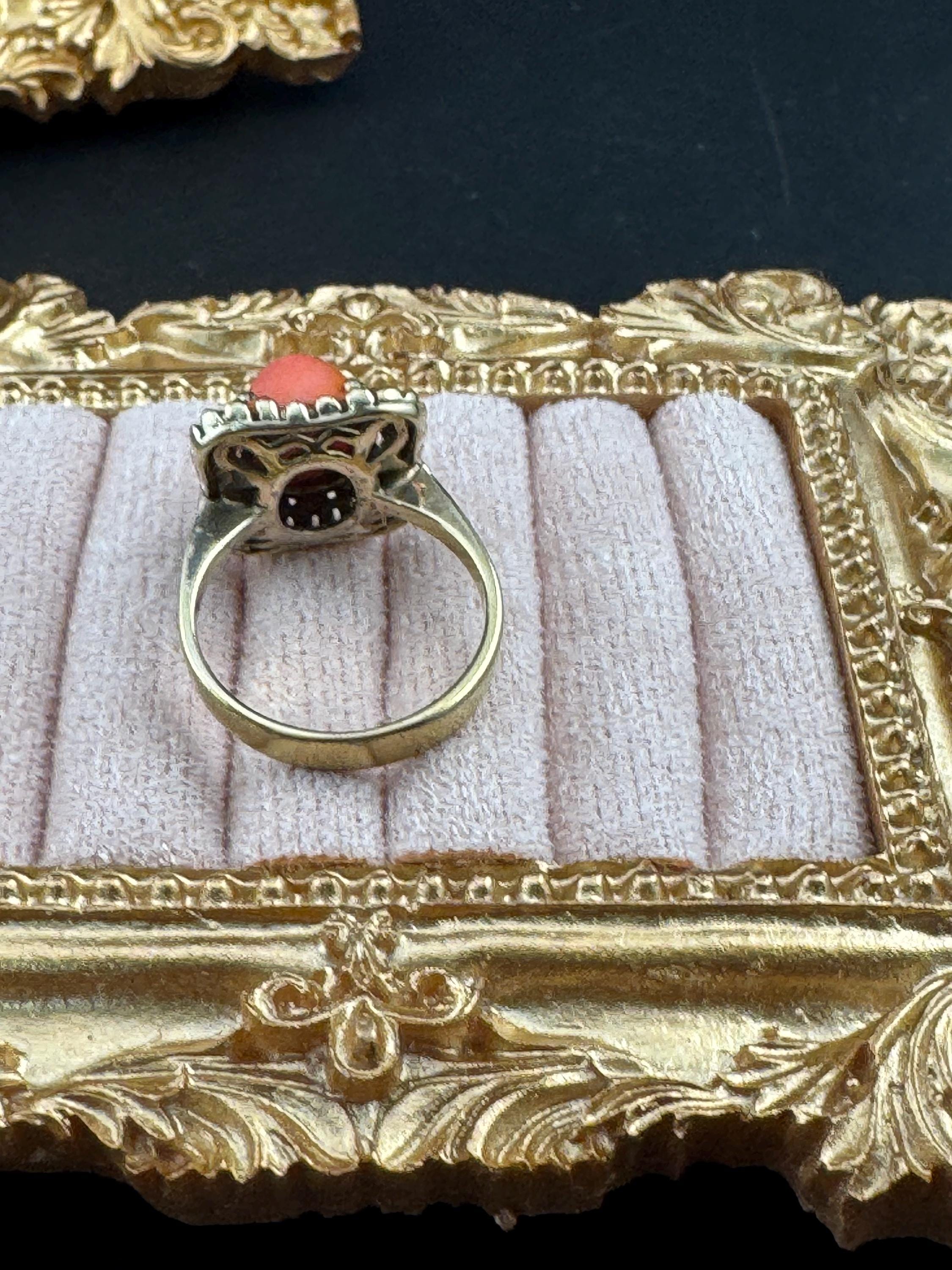 Gold on 925 sterling silver gilt coral cabochon modernist dress ring UK size L M