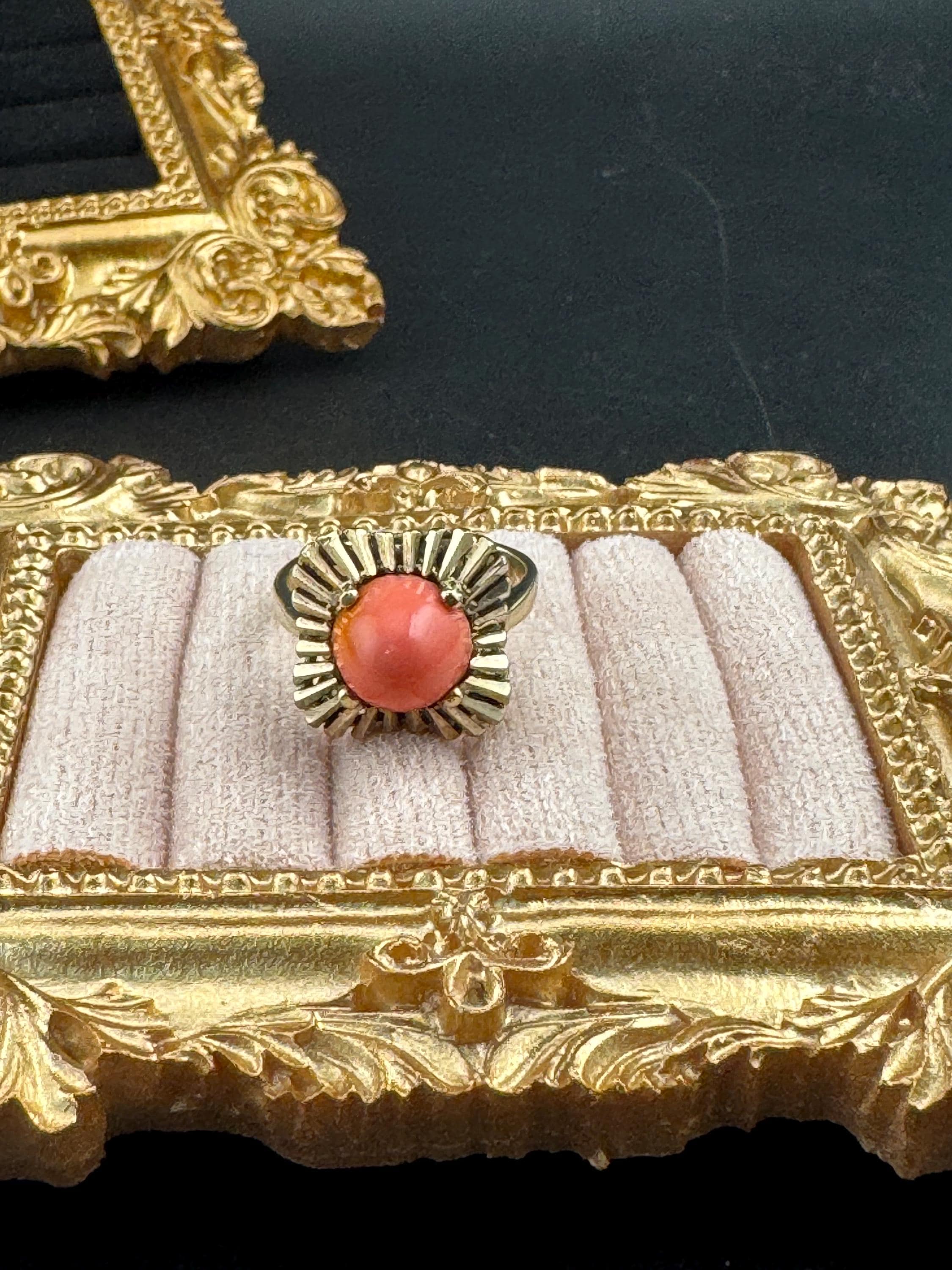 Gold on 925 sterling silver gilt coral cabochon modernist dress ring UK size L M