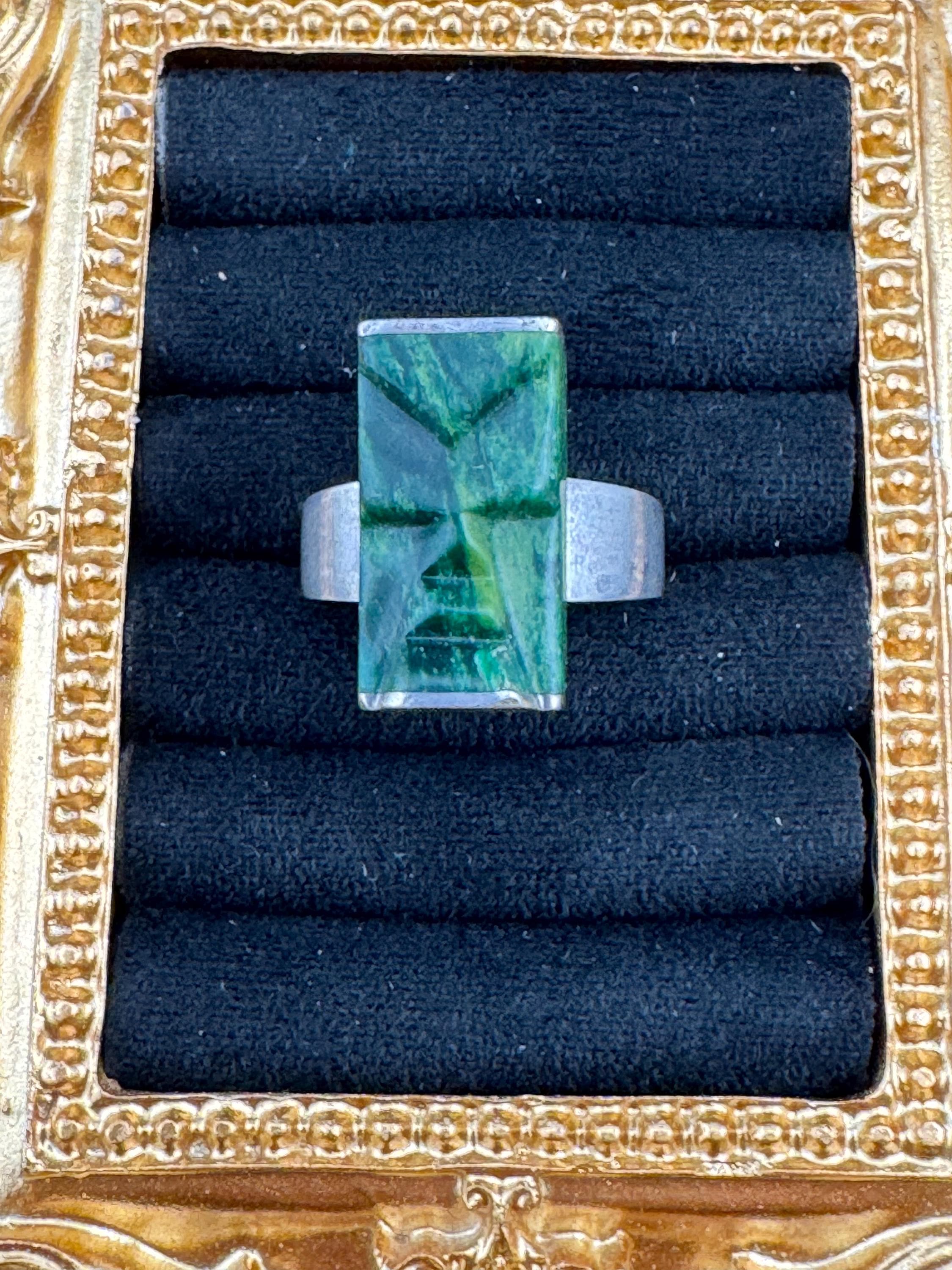 Vintage Sterling Silver South American Carved Green Jade malachite Face Statement Ring / Size 0