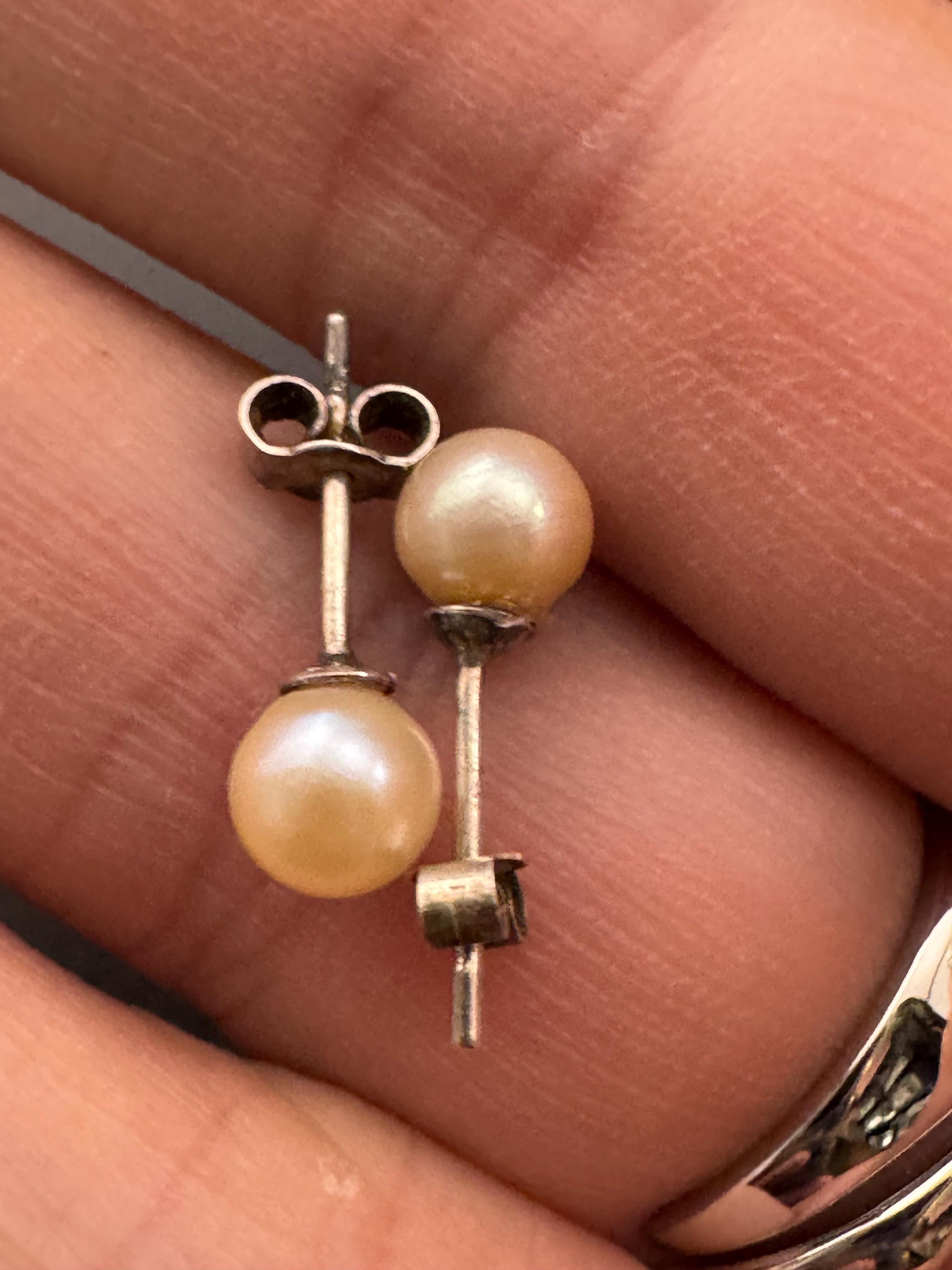 925 Sterling silver genuine natural pearl small stud earrings