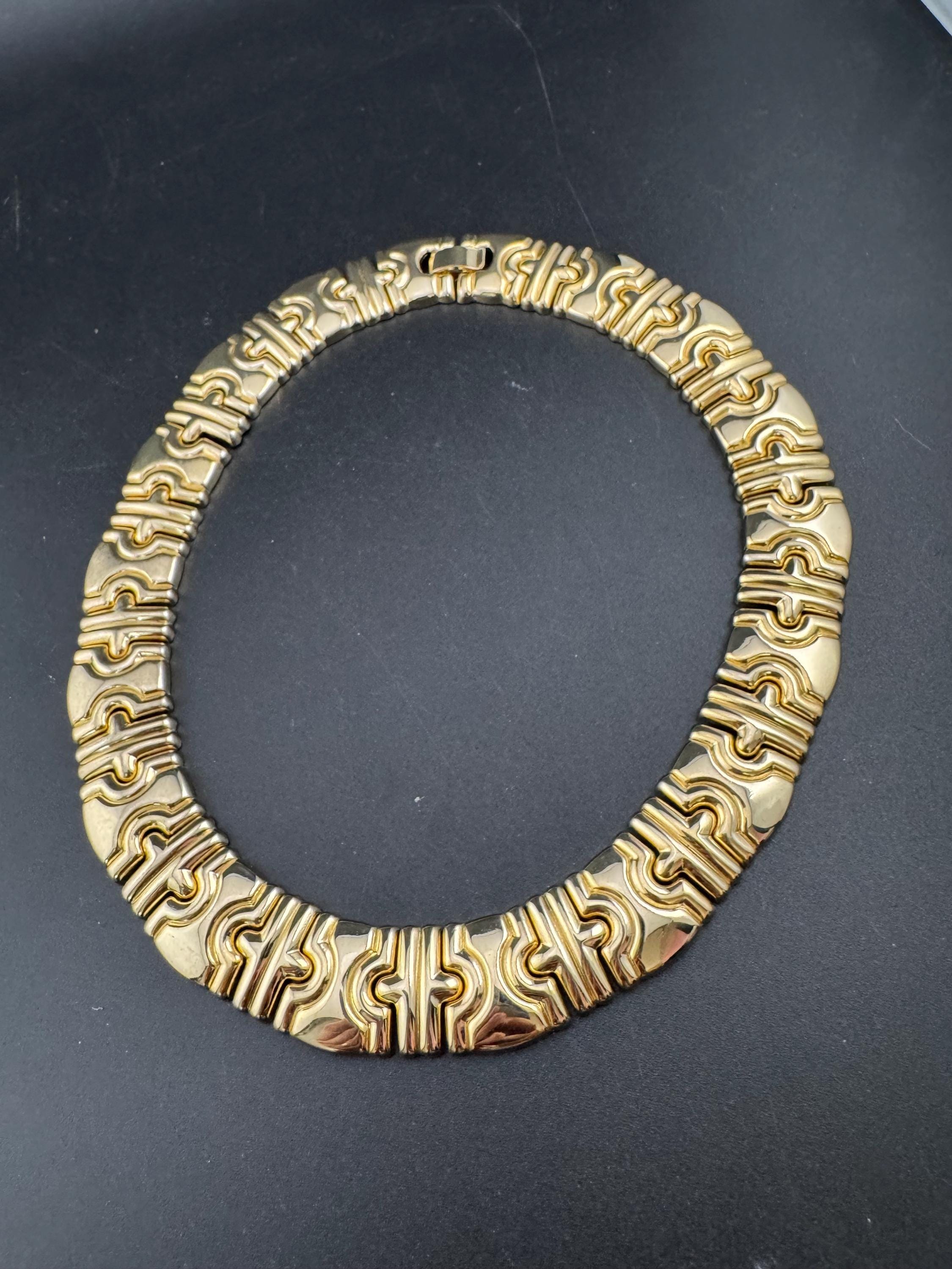 Vintage gold tone wide raised panel chain link choker collar necklace 40cm petite fit