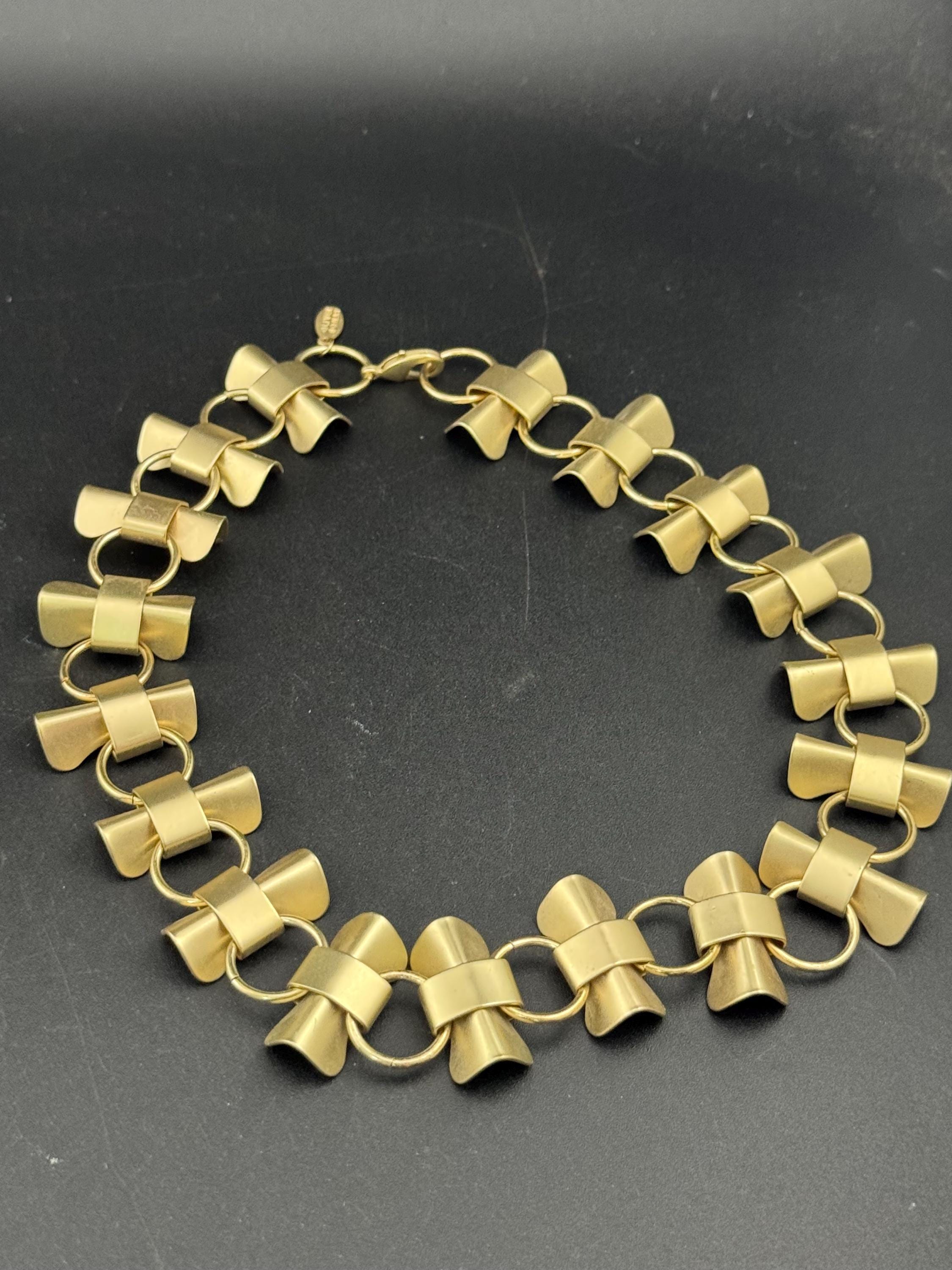 Signed Retro Matt yellow gold tone chunky chain collar necklace 42cm