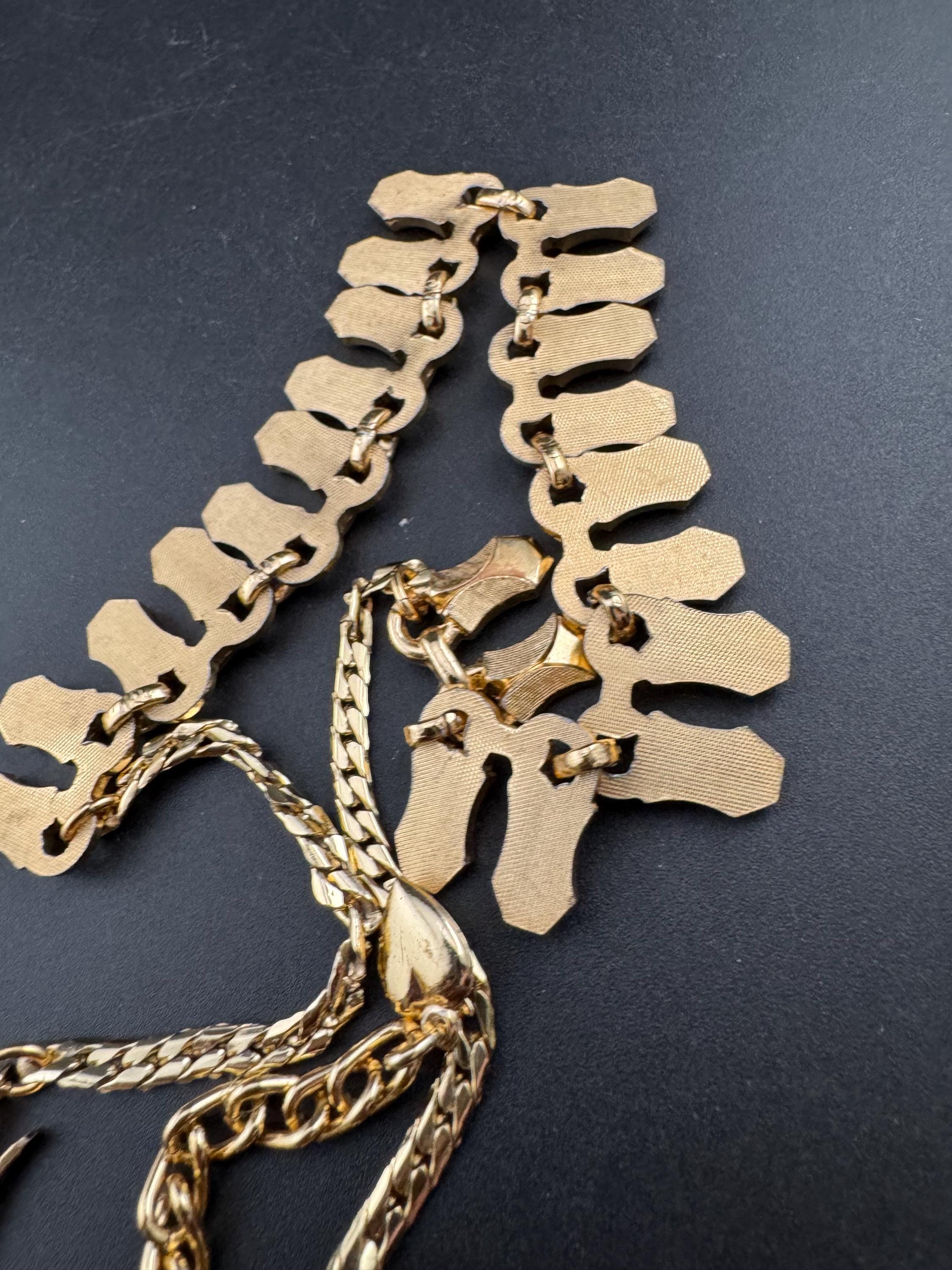Vintage lightweight Eloxal Egyptian gold tone wide panel link choker necklace 40-46cm