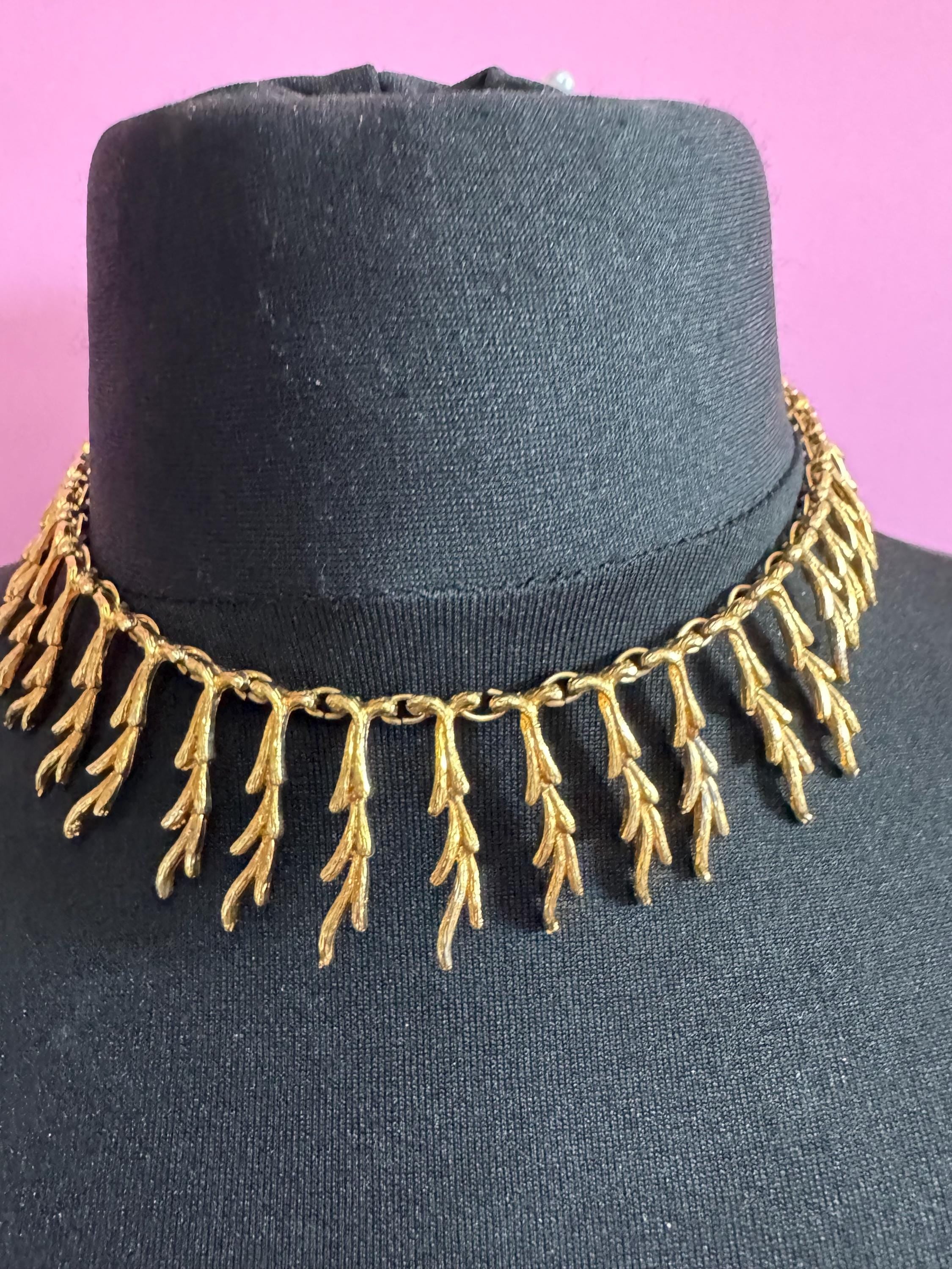 Vintage cleopatra Egyptian fringed  gold tone branch very wide choker necklace 35-41cm