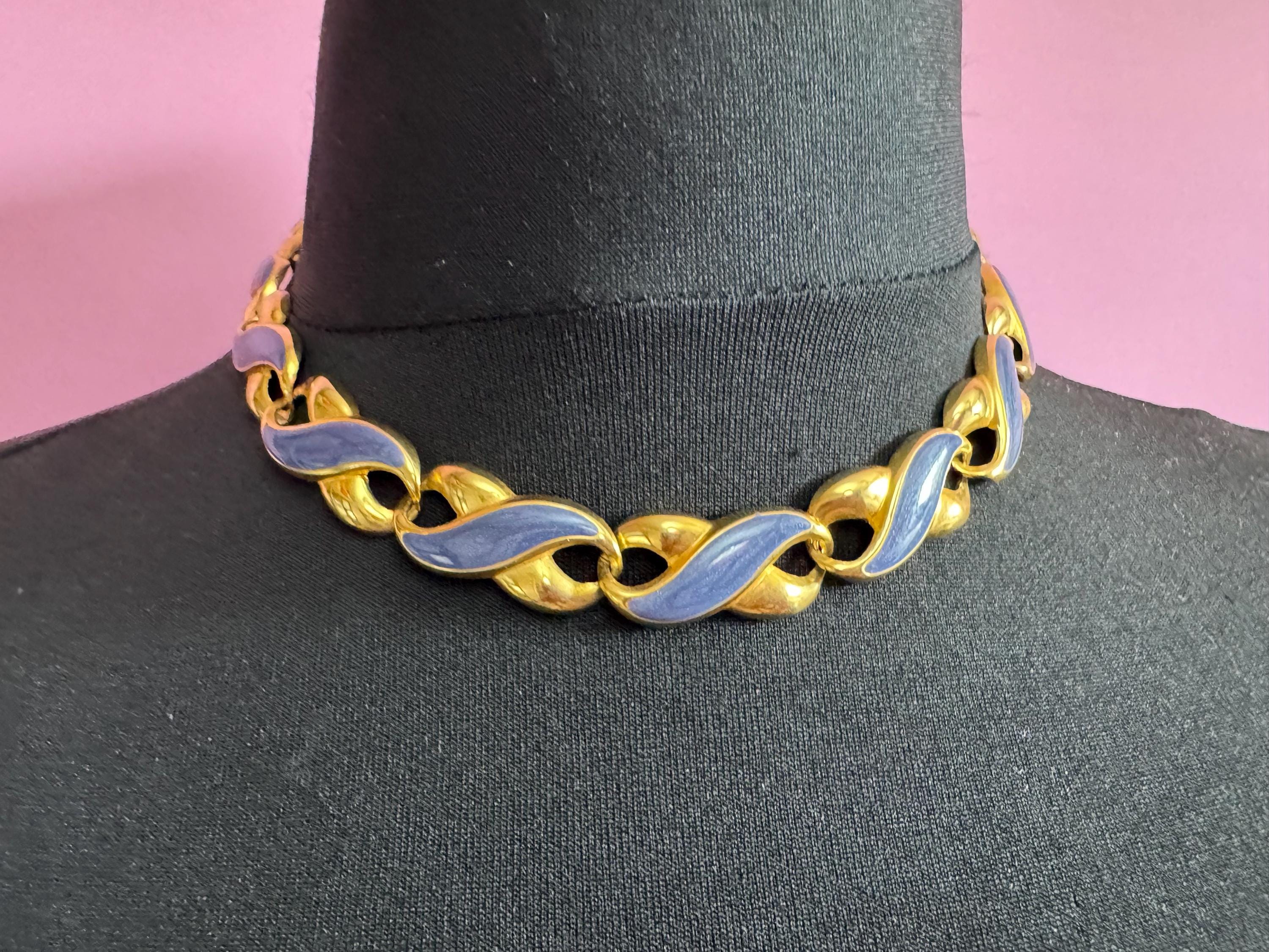vintage lightweight gold tone embossed purple enamel choker necklace