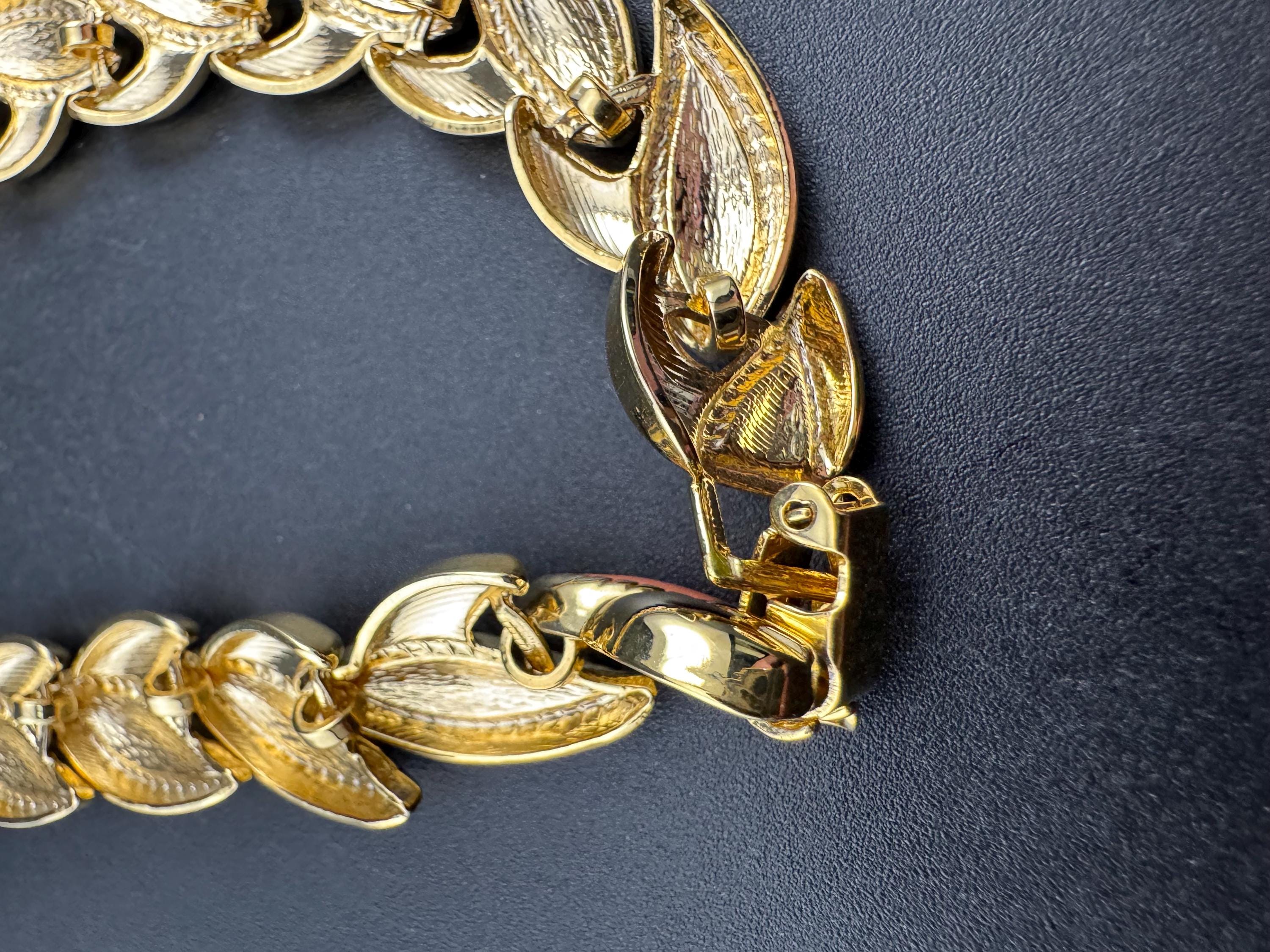 vintage lightweight gold tone embossed pink and lime green enamel choker necklace