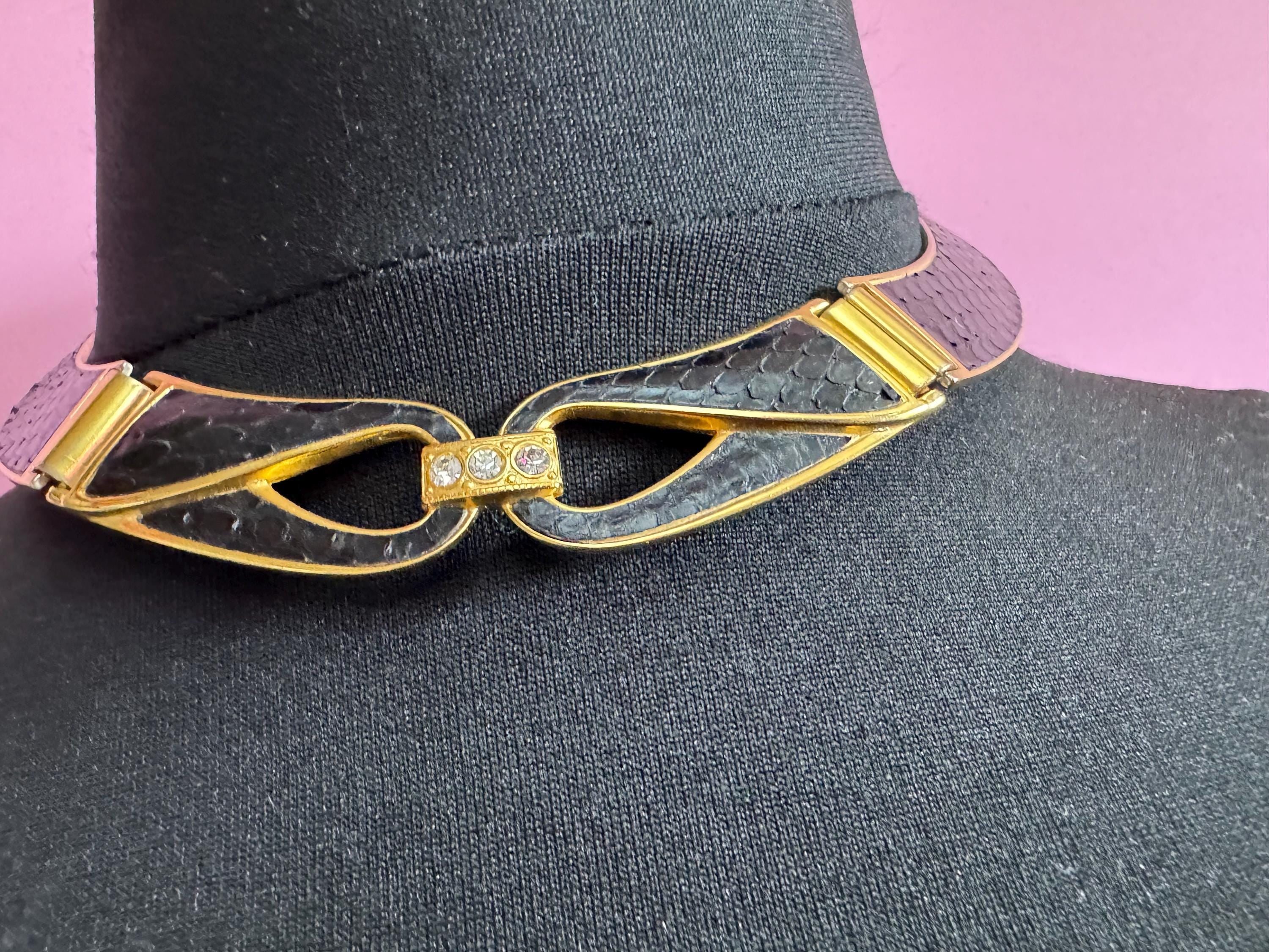 1980s Vintage gold tone and black enamel crystal rhinestone set flat chain choker necklace 42cm