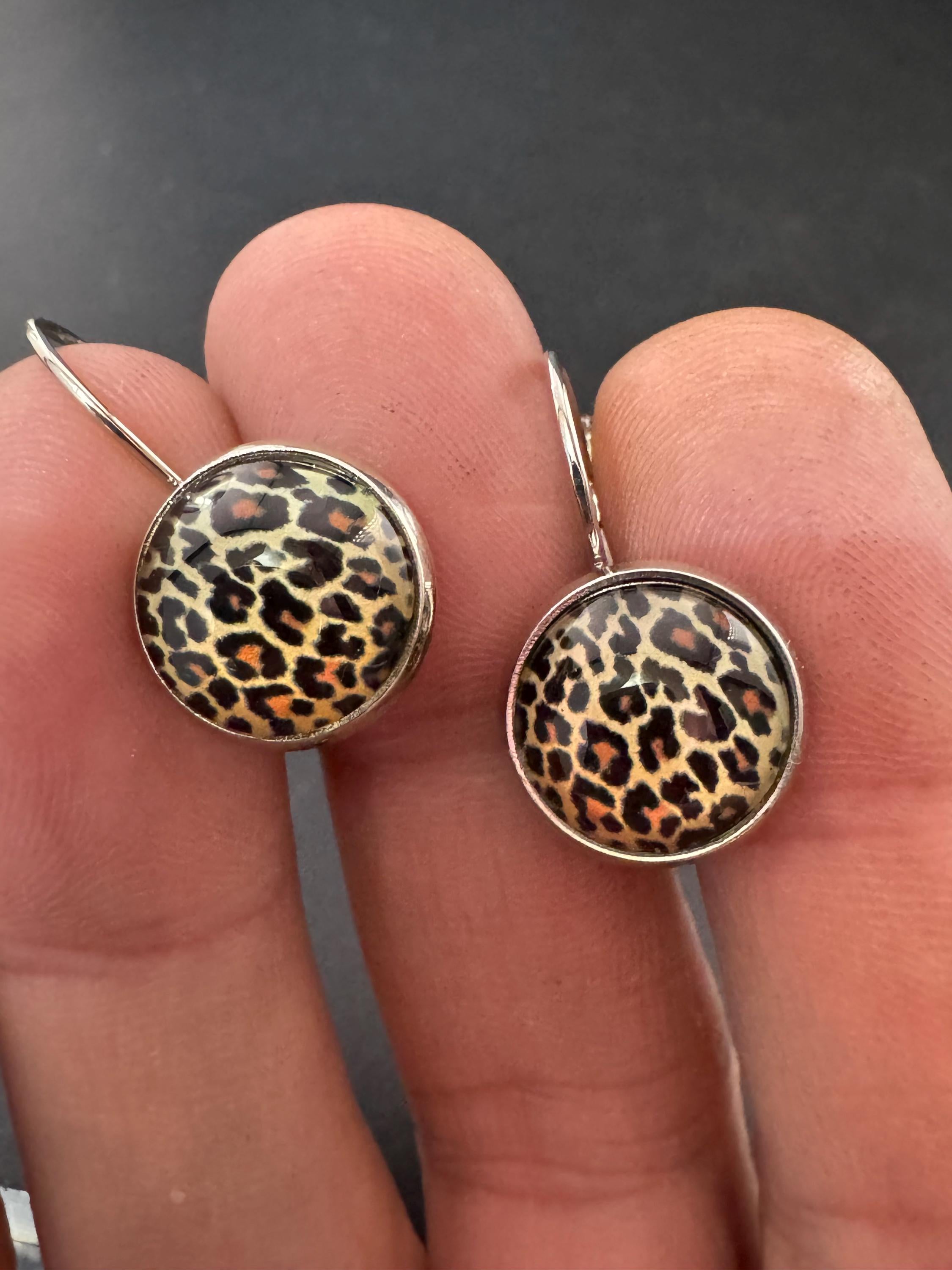 14mm Silver Brown animal Leopard print drop earrings, silver tone lever back glass cabochons.