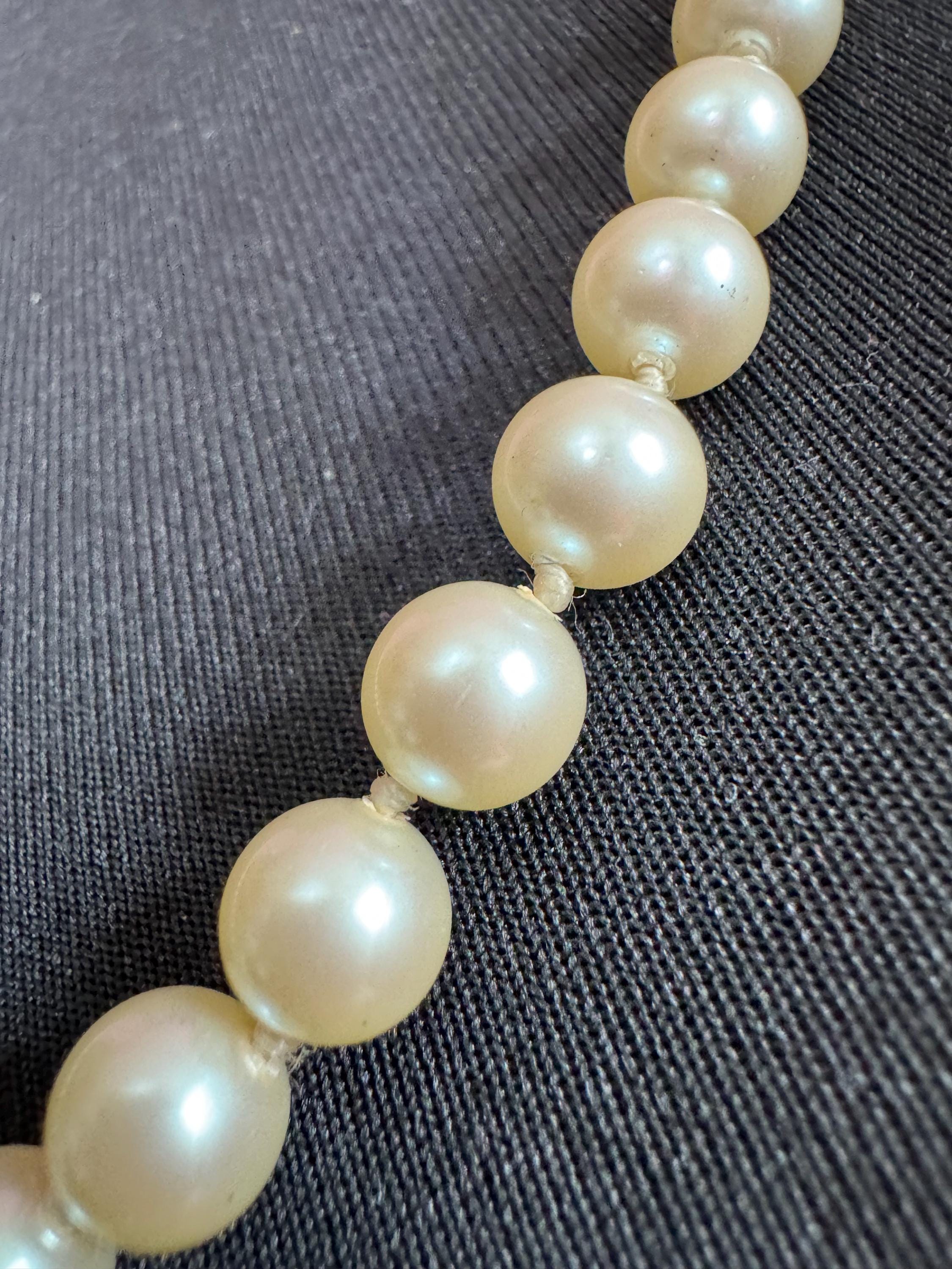 Signed MONET Oyster Cream Glass Pearl Necklace: Knotted Single Strand