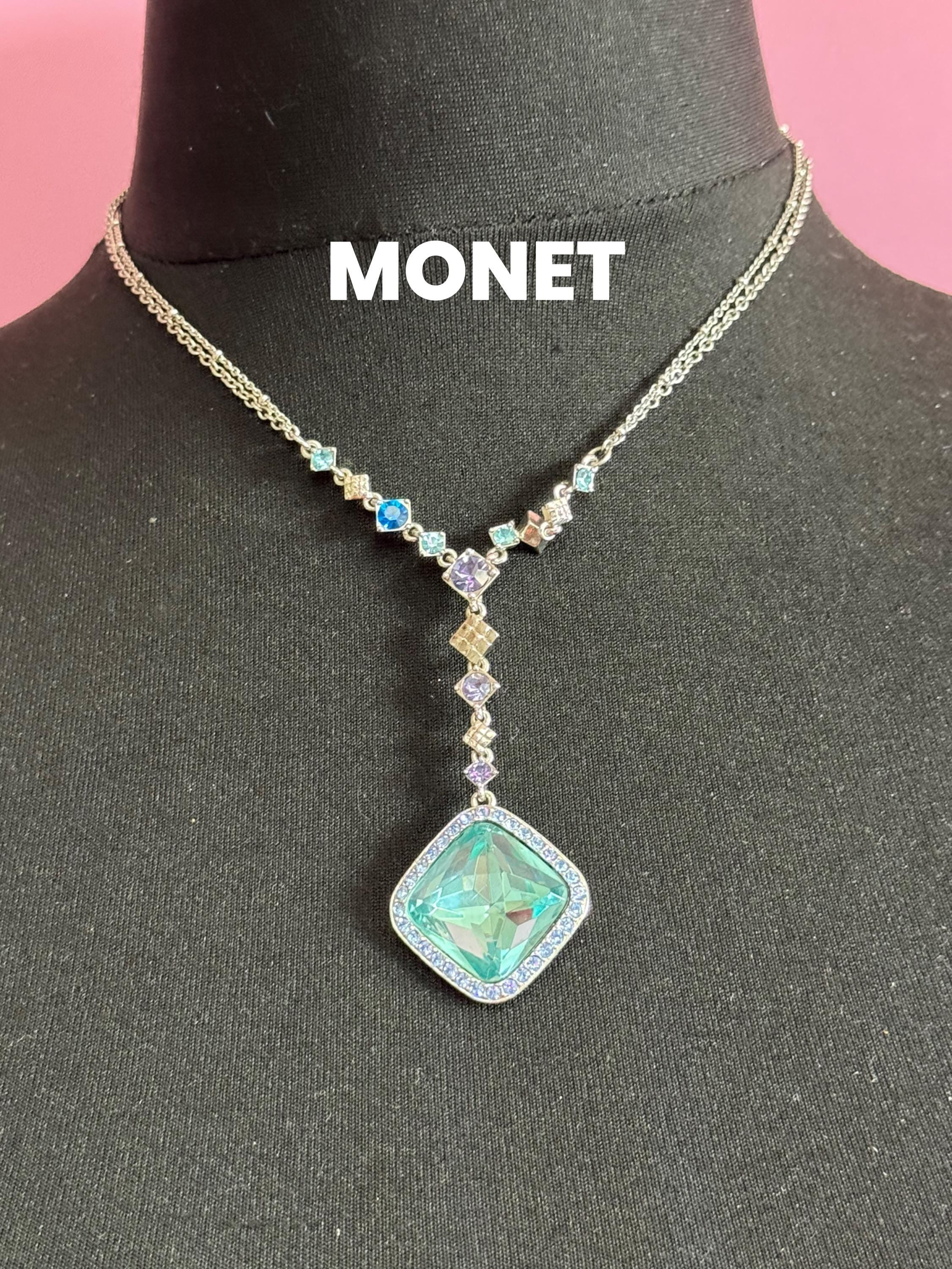 Signed MONET aquamarine light Sapphire Blue Crystal silver plated diamante rhinestone drop lovelier necklace, vintage something blue