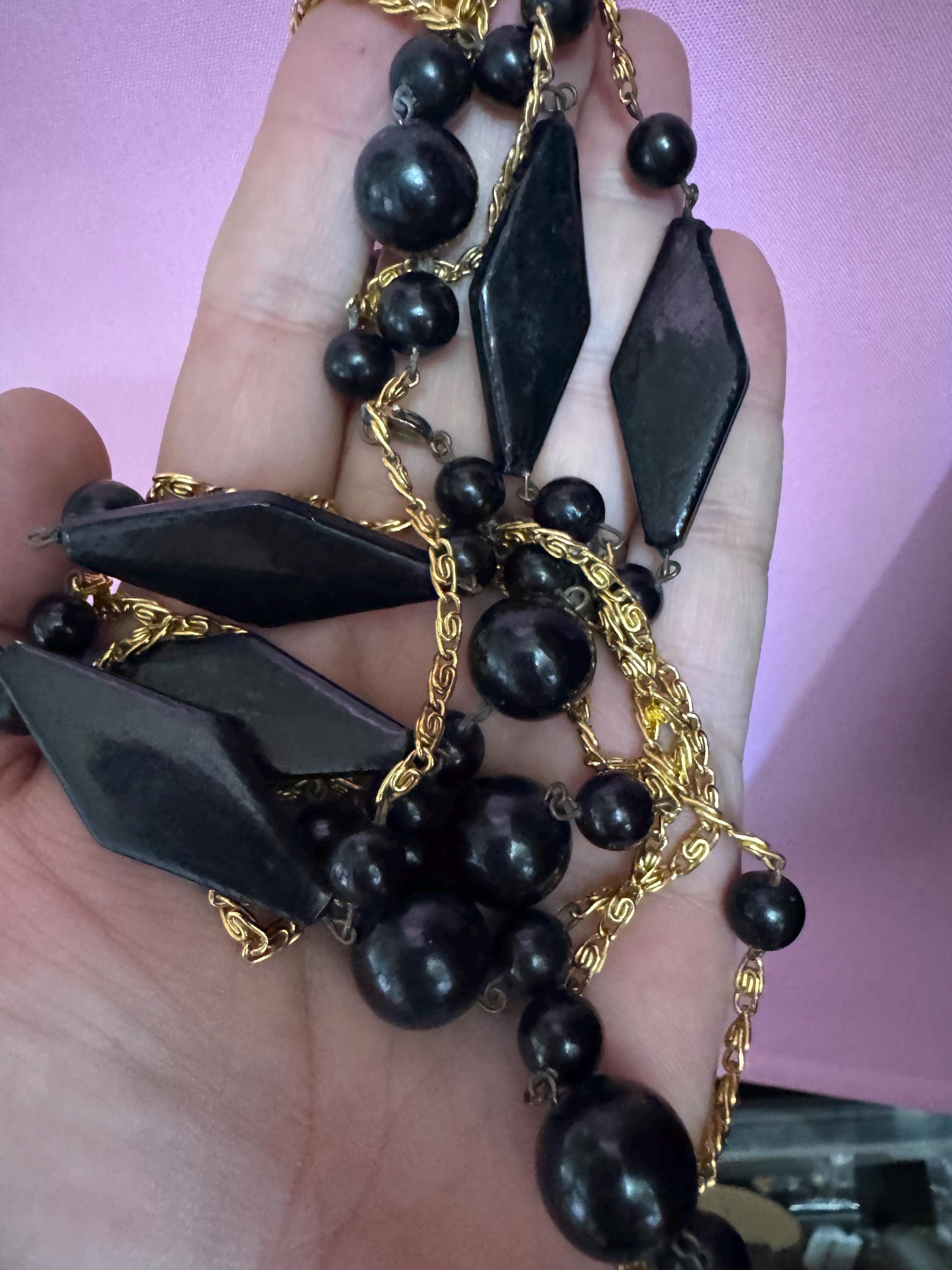 vintage 142cm long 1980s gold tone  scroll chain link black beaded station necklace