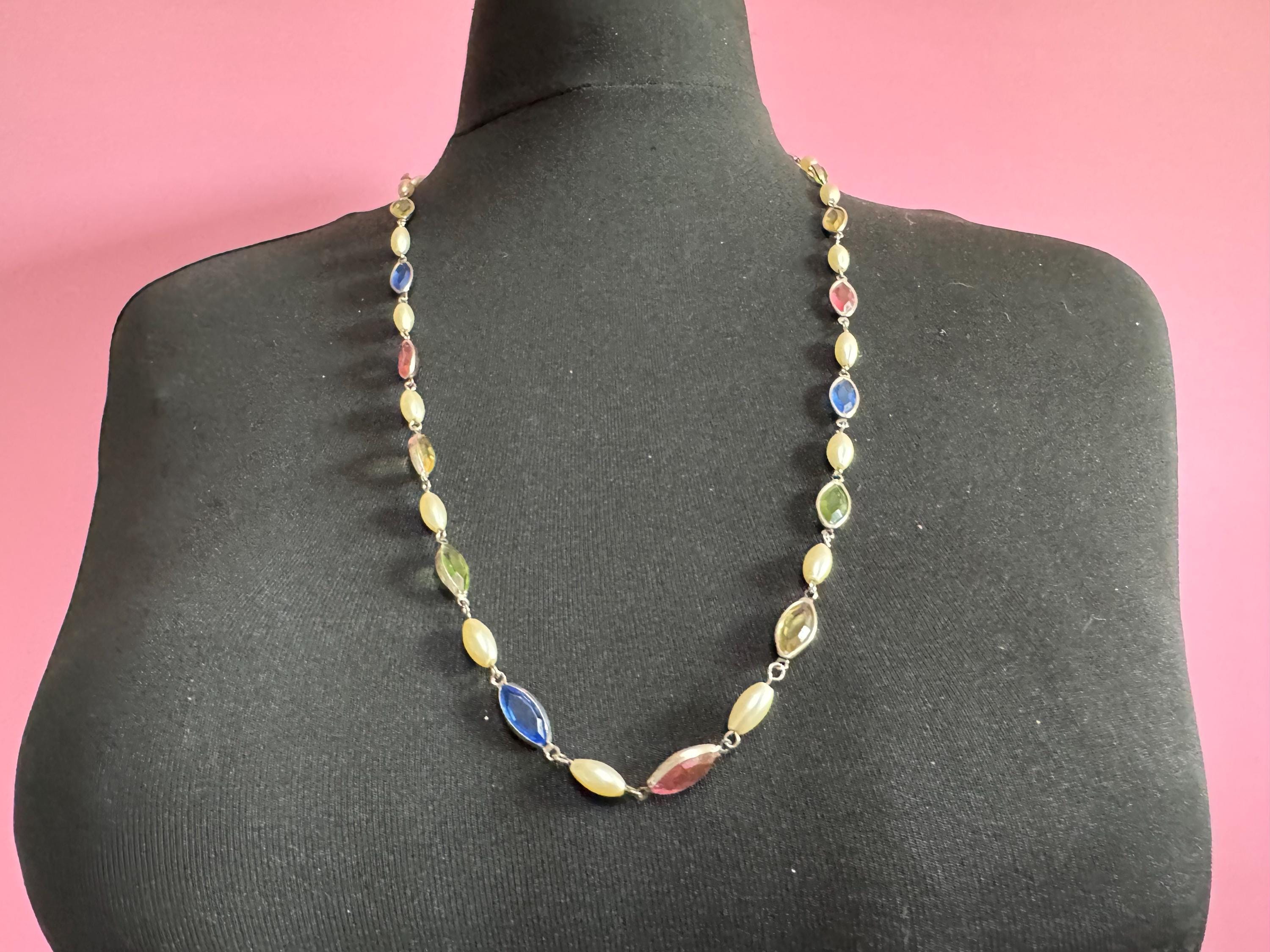 Faux pearl Rivière bezel set pink blue green faceted acrylic  gold tone beaded chain necklace 76cm length