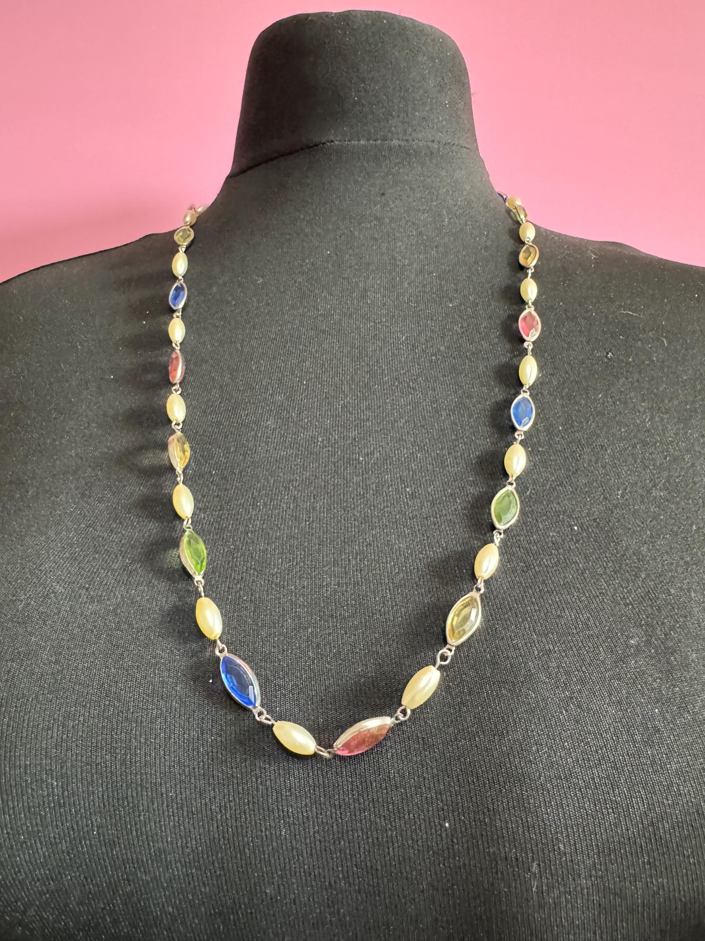 Faux pearl Rivière bezel set pink blue green faceted acrylic  gold tone beaded chain necklace 76cm length