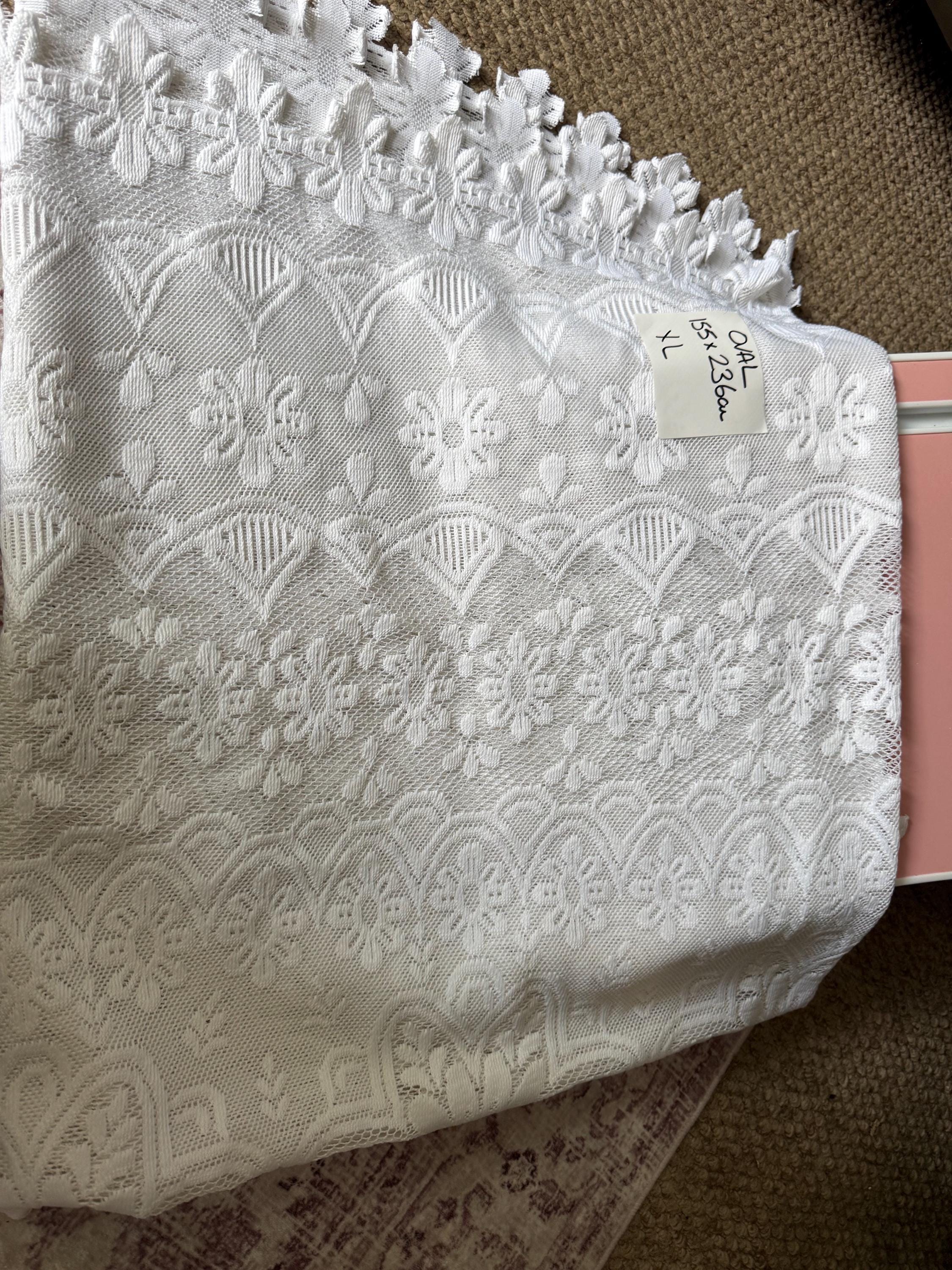XL 155 x 236cm Vintage machine lace large oval table cloth plain white cut out work, cottage chateau
