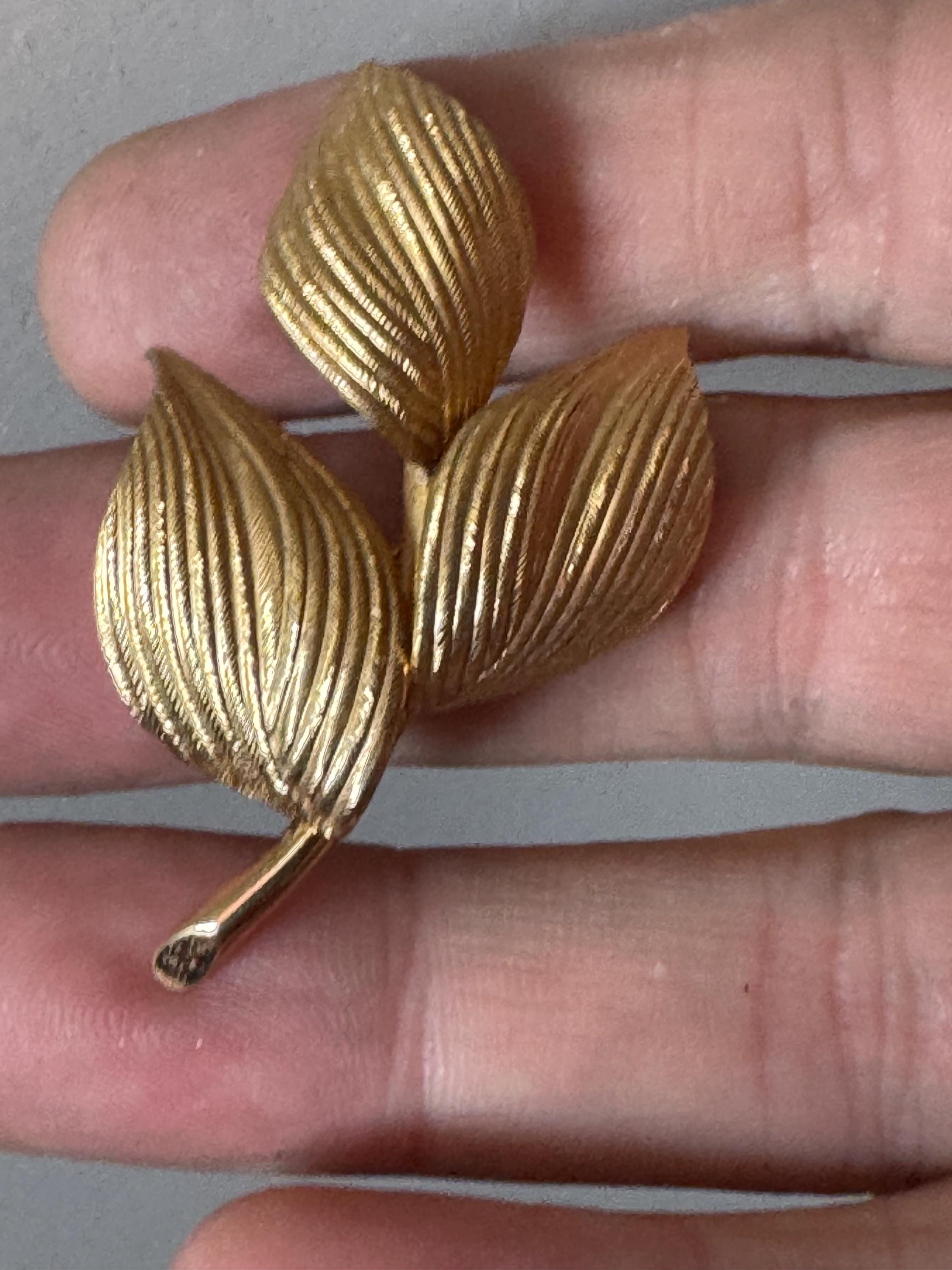 Signed GROSSE Gold Tone Leaf Brooch - 1964 German Designer Jewelry