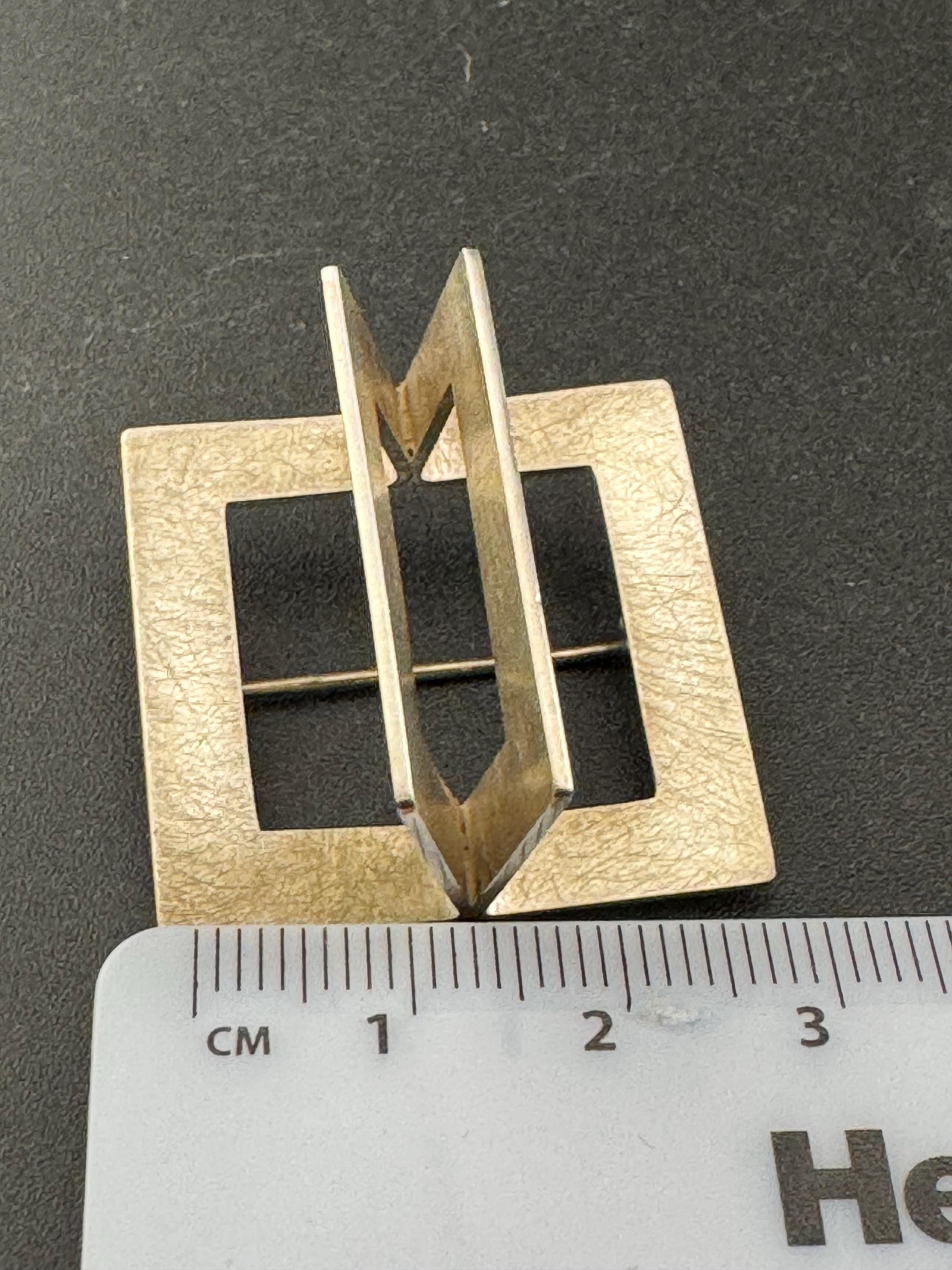 Modernist signed NS 925 Sterling silver brutalist geometric brutalist brooch 9.4 grams 3cm