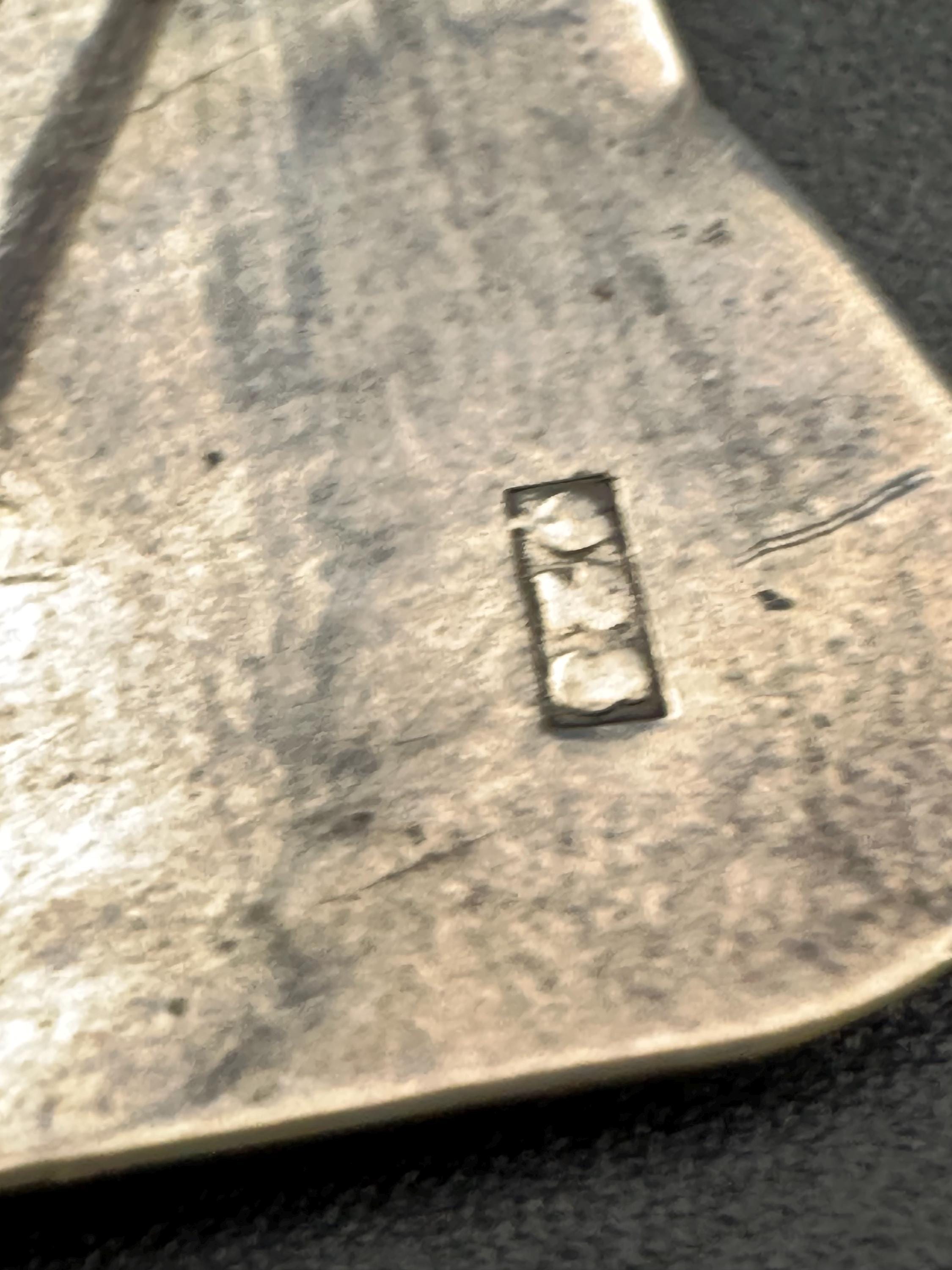 Modernist quirky abstract Sterling silver geometric brooch 8.9 grams 4cm