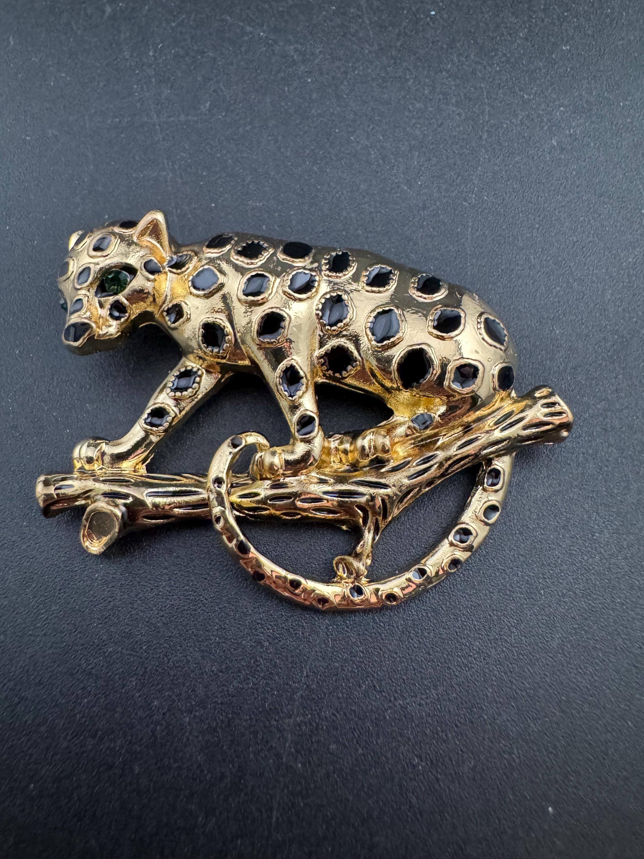 Black enamel gold tone Big Cat leopard on a branch brooch for coat