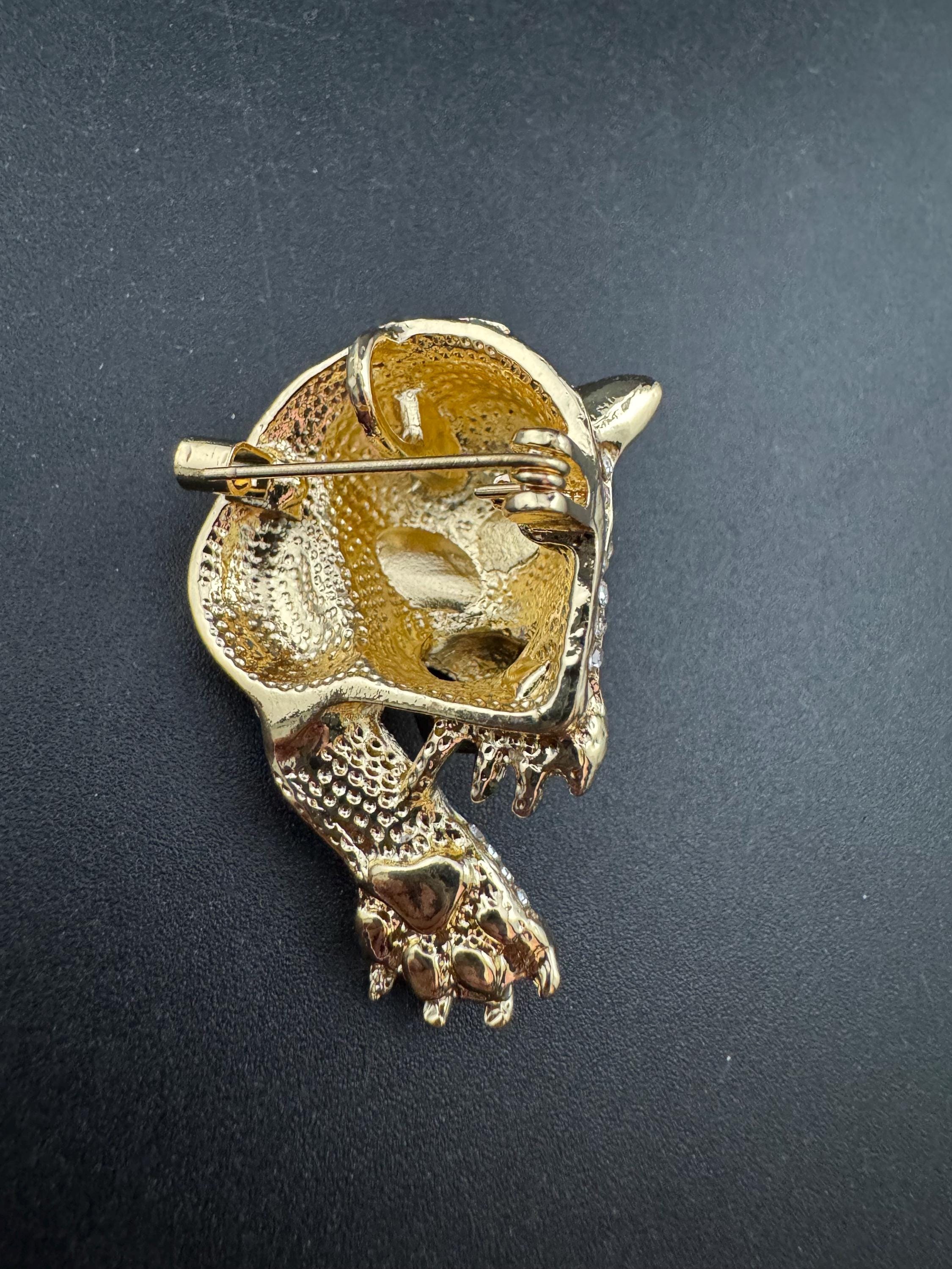 Retro Black Enamel Cat Brooch: Rhinestone Diamanté Roaring Tiger