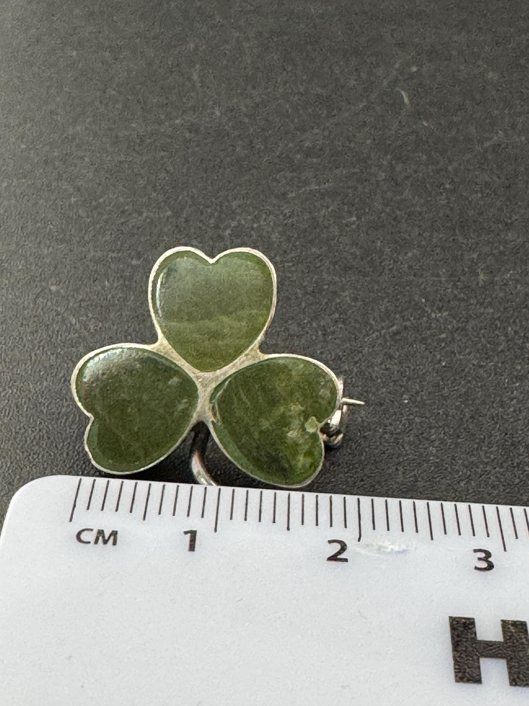 Small Irish Lucky clover good Luck 925 sterling silver green Connemara marble shamrock brooch