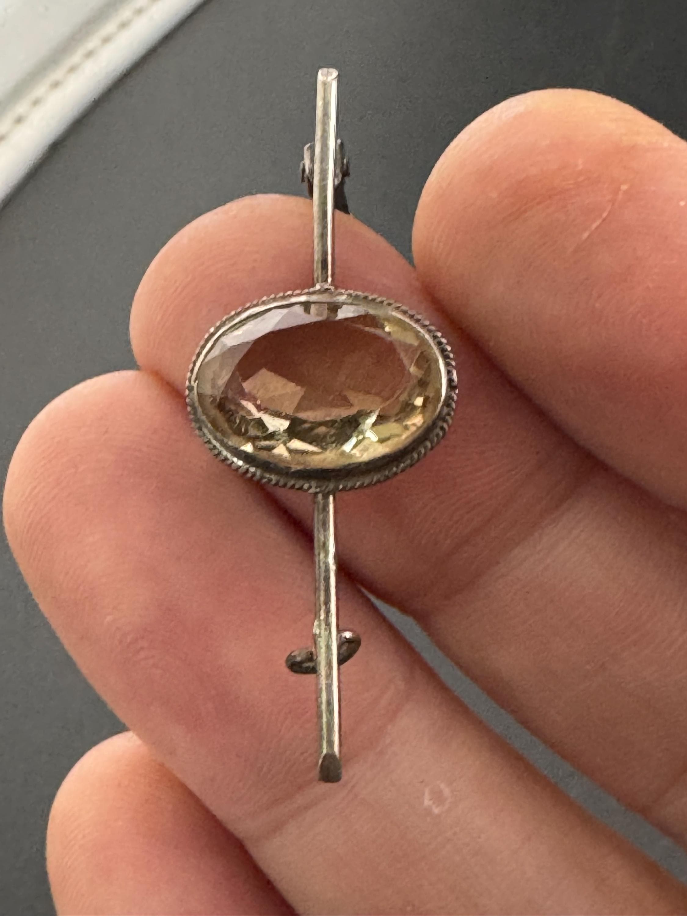Vintage Victorian silver white metal pale citrine bar pin brooch 4cm