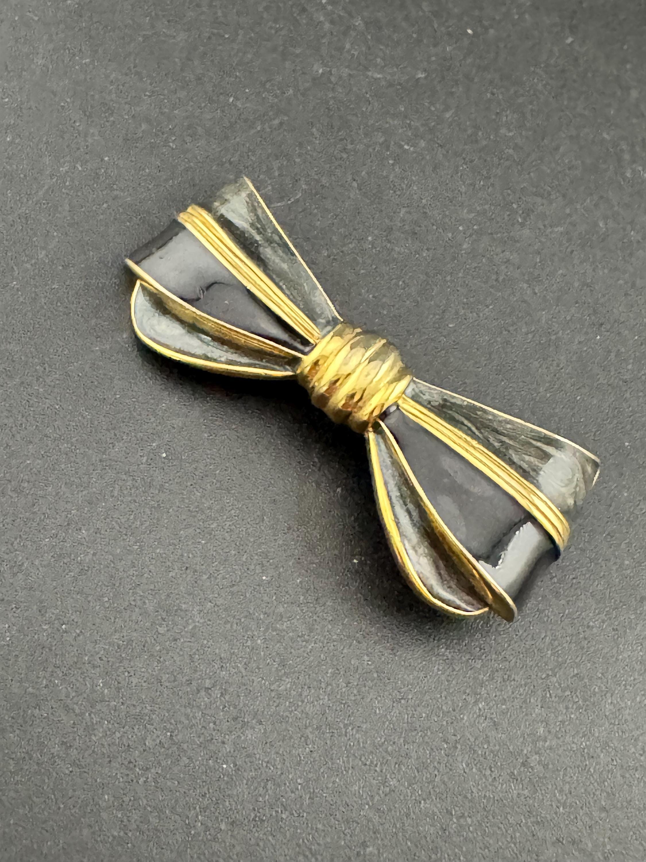 Vintage high end 5cm black and grey Enamel gold tone bow brooch