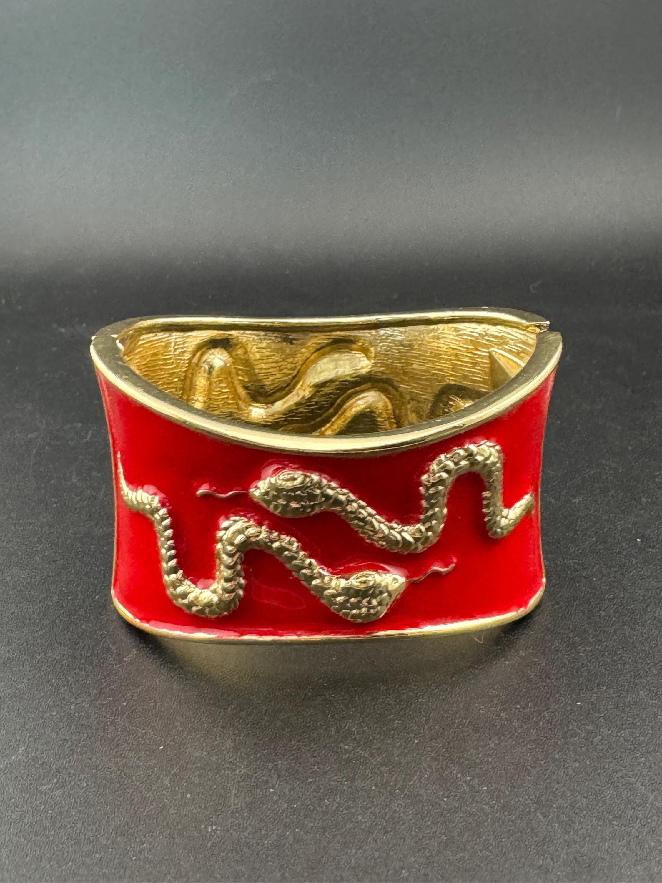 Retro bright red enamel gold tone  high end serpent snake clamper bangle