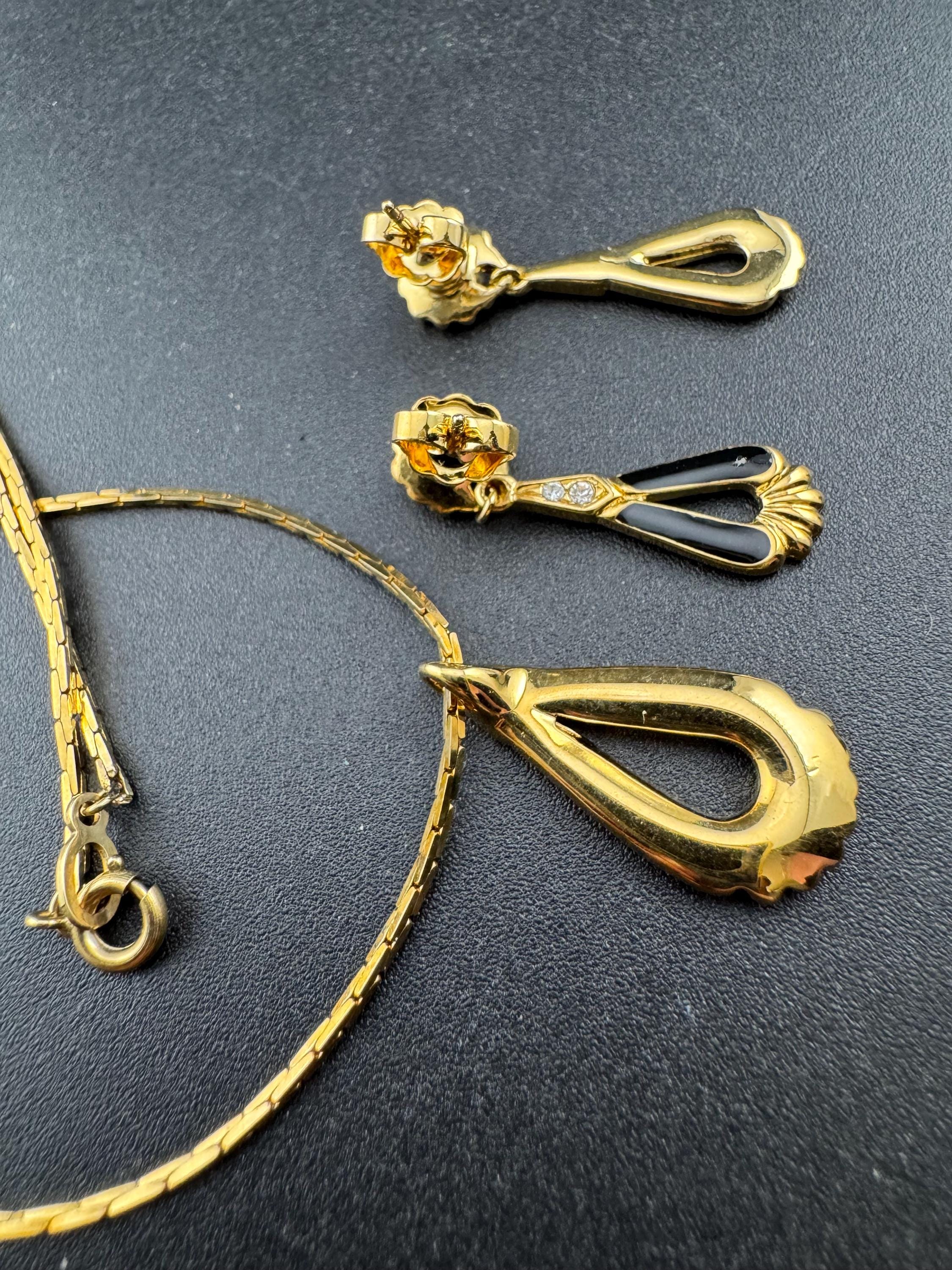 Vintage Gold Tone Enamel Diamanté Jewelry Set: Necklace & Earrings