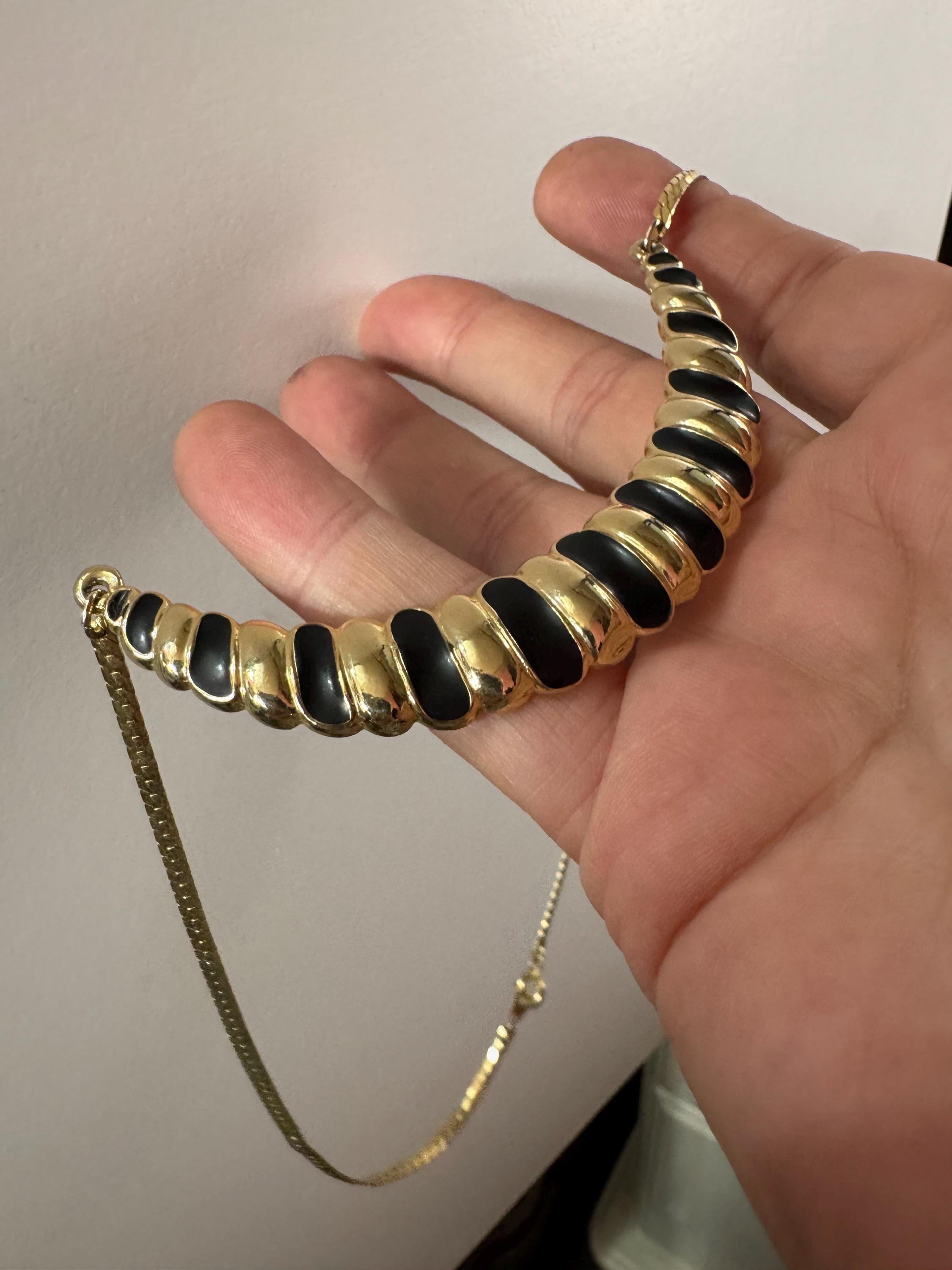 vintage striped gold tone wide black enamel statement flat chain chunky choker necklace