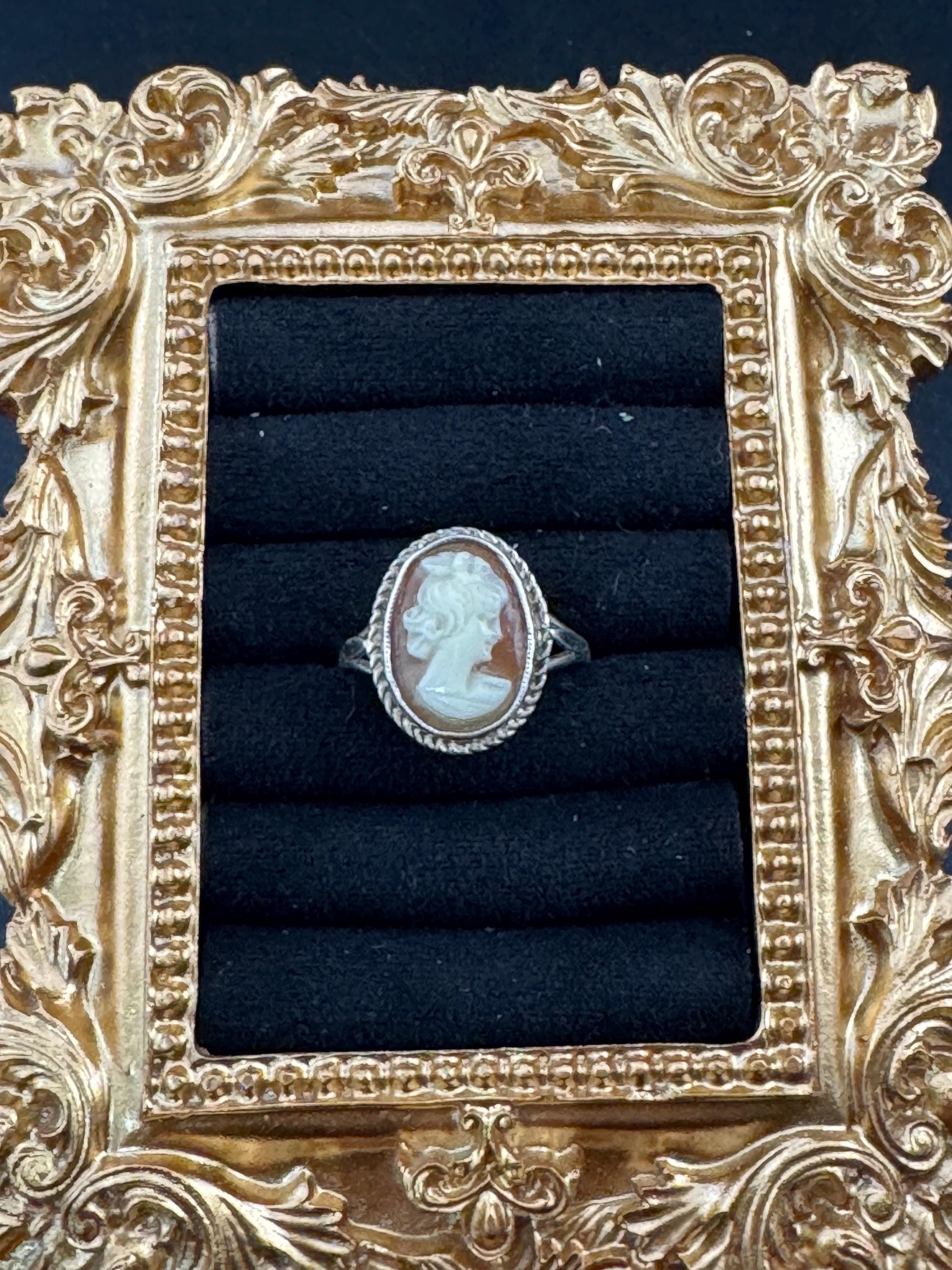 Size L 2.3 grams Vintage 925 sterling silver carved shell pearl cameo ring