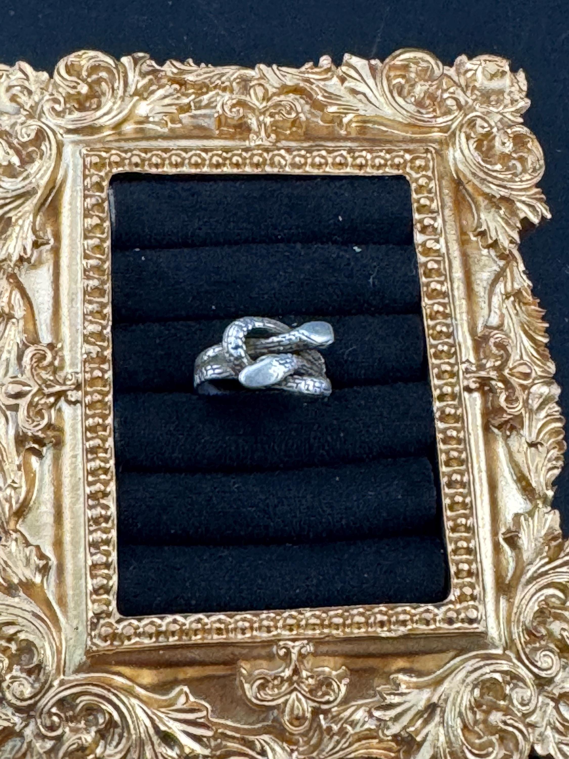 Size H petite fingers ladies dainty 925 sterling silver snake ring 2.8 grams